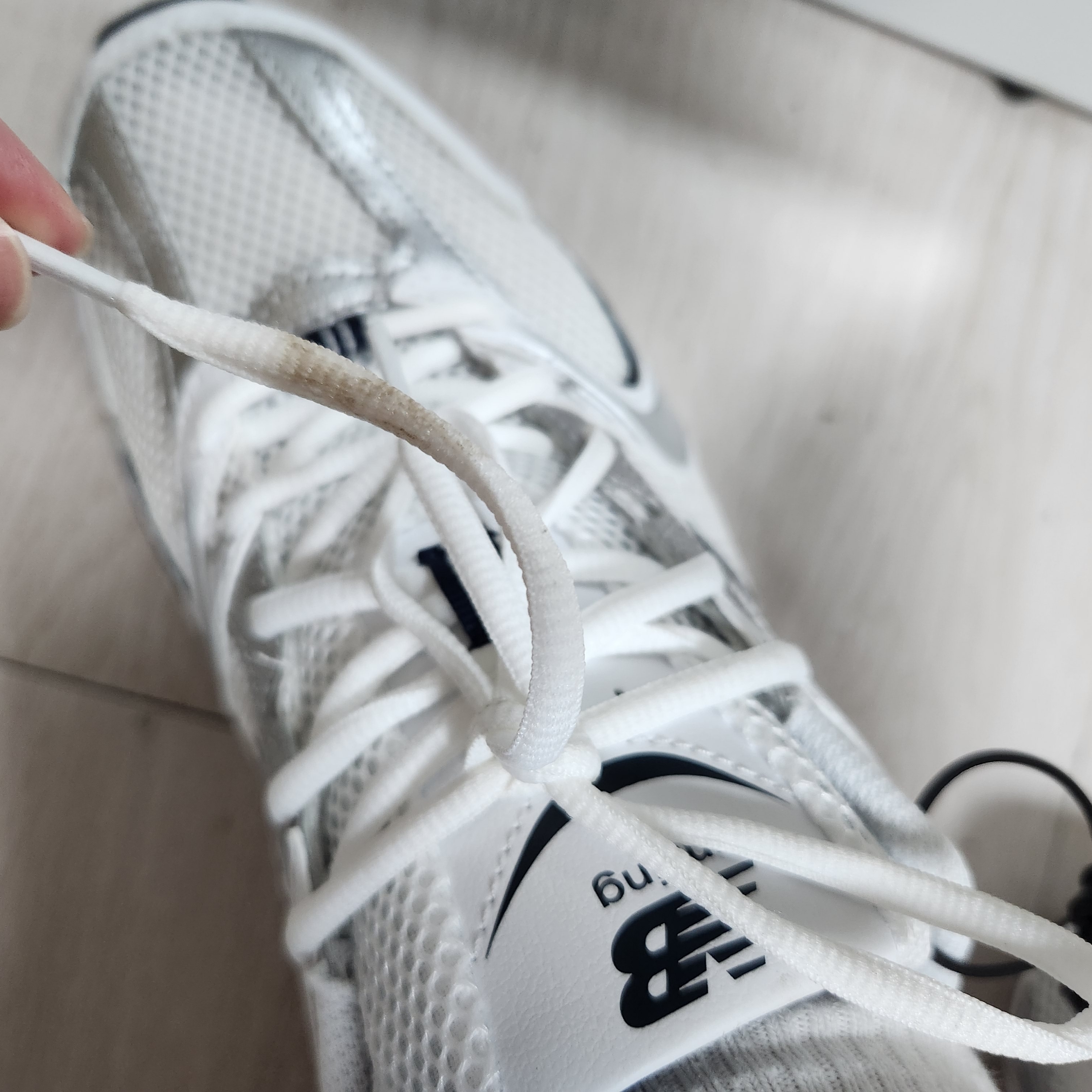New Balance 530 White 착용 스타일