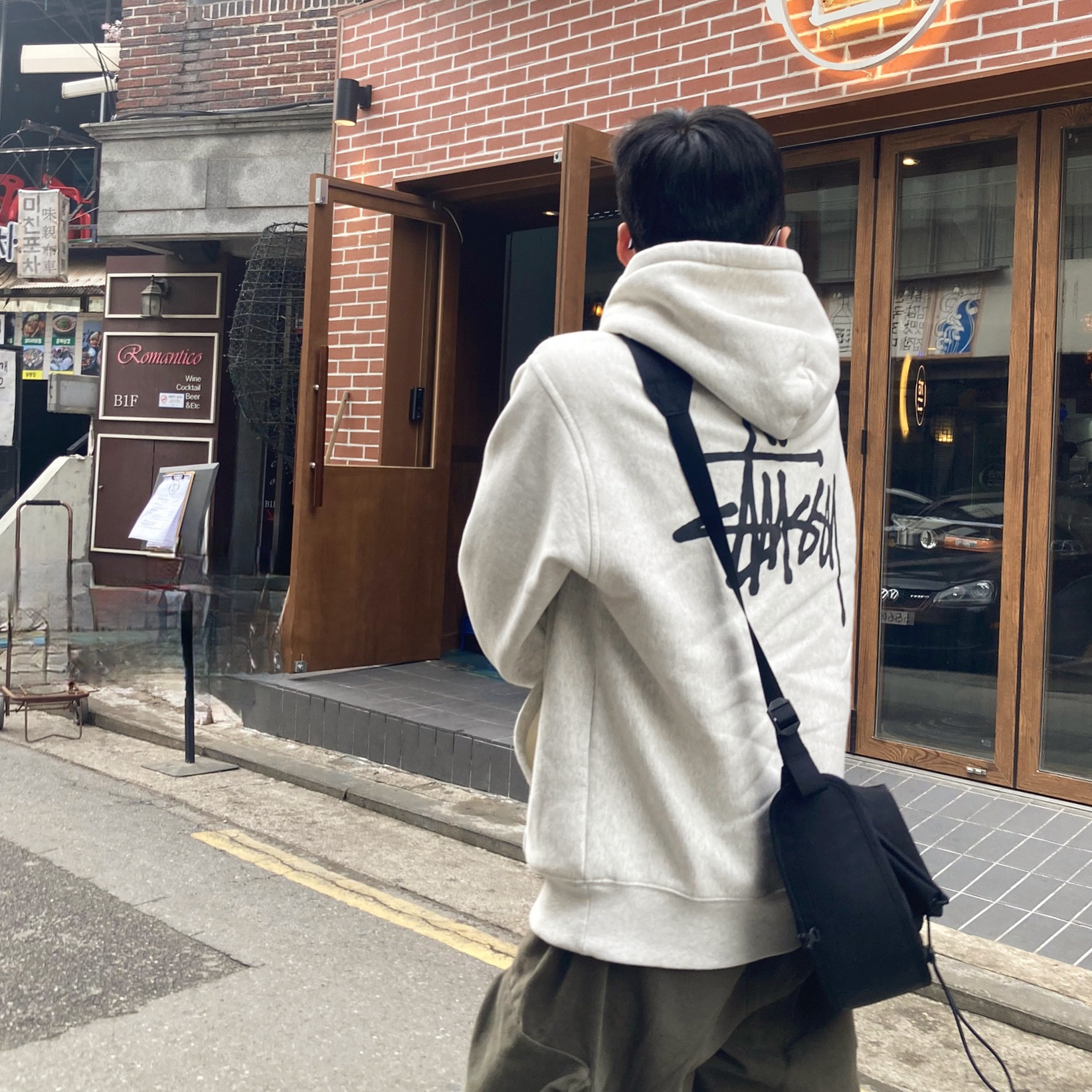 Stussy Basic Stussy Hoodie Ash Heather 2022 착용 스타일