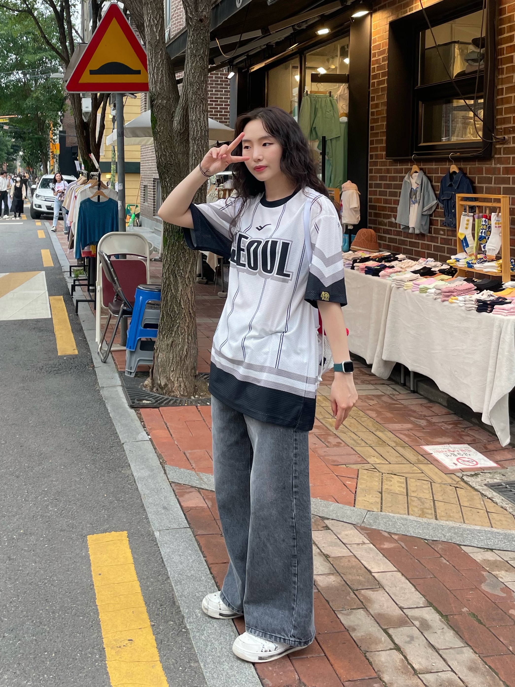 Supreme Mesh Small Backpack White - 23SS, Nike x Peaceminusone Air Force 1 Low Para-Noise 2.0 착용 스타일 - 3