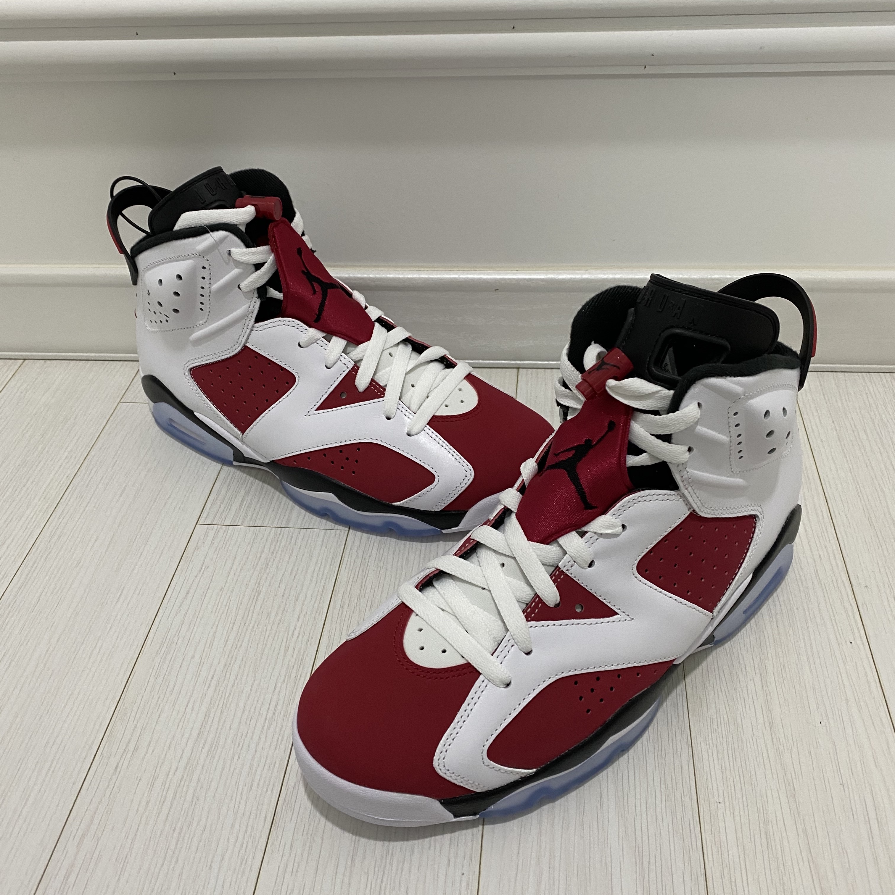 Jordan 6 Retro Carmine 2021 착용 스타일 - 2