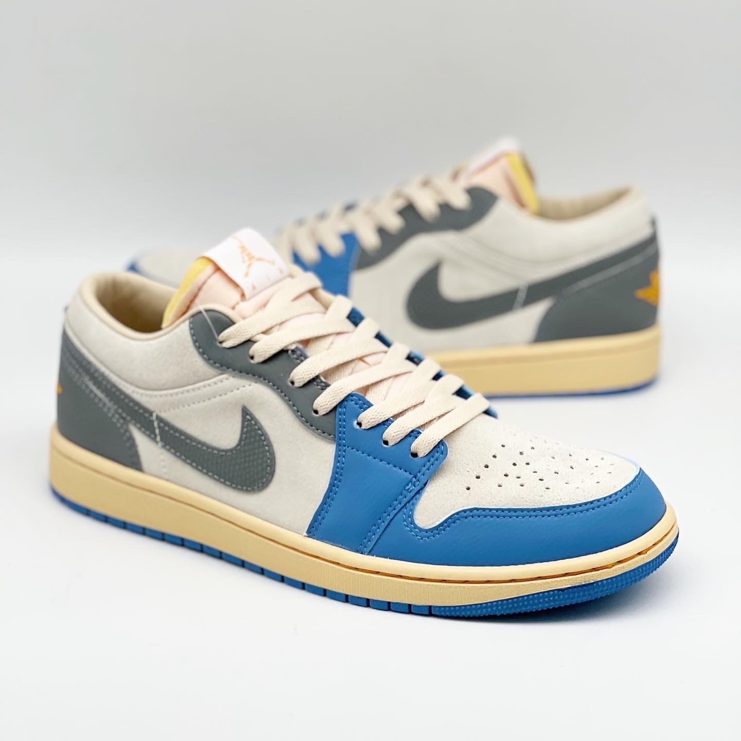 Jordan 1 Low SE Tokyo 96 착용 스타일 - 2