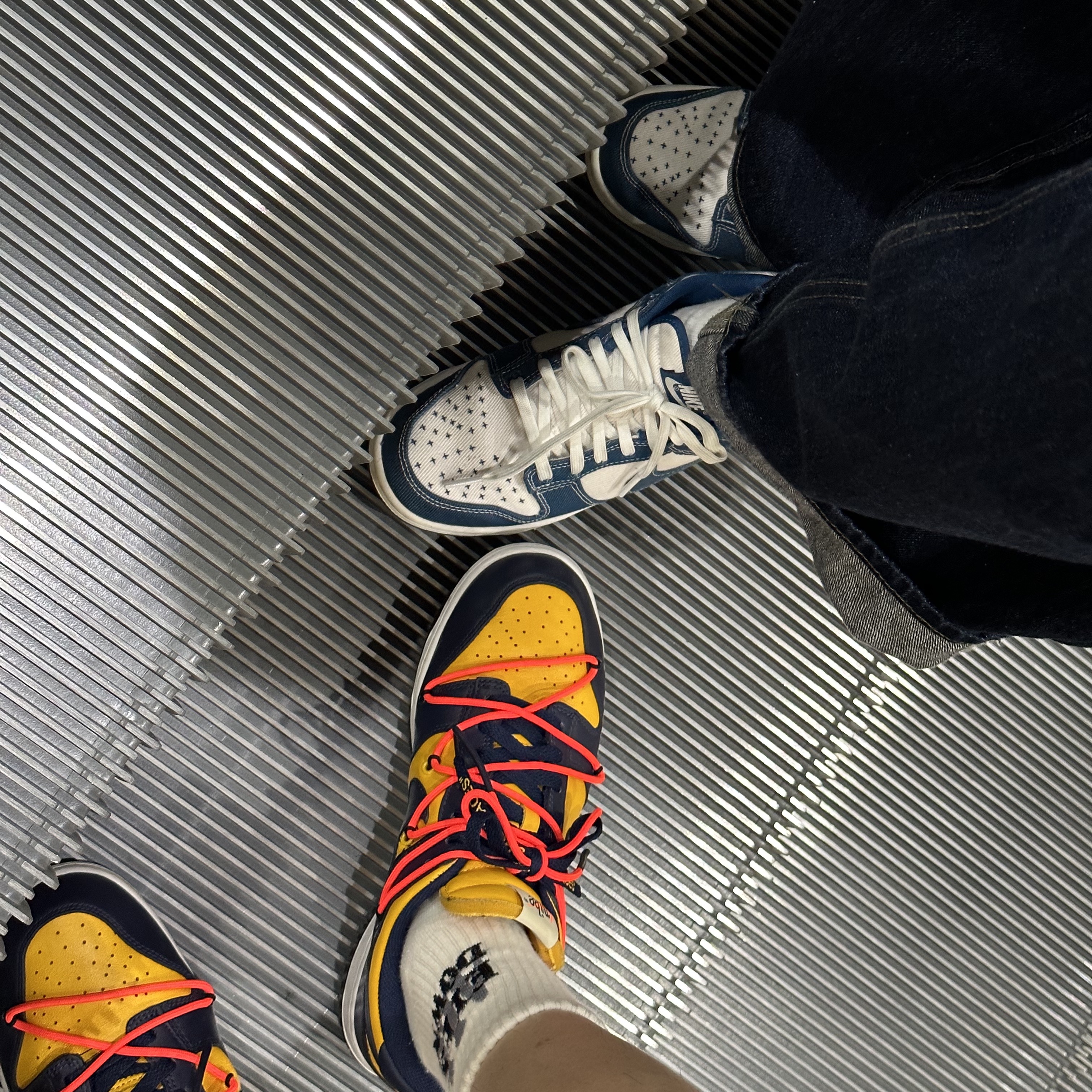 Nike x Off-White Dunk Low University Gold Midnight Navy, Nike Dunk Low Retro SE Industrial Blue 착용 스타일