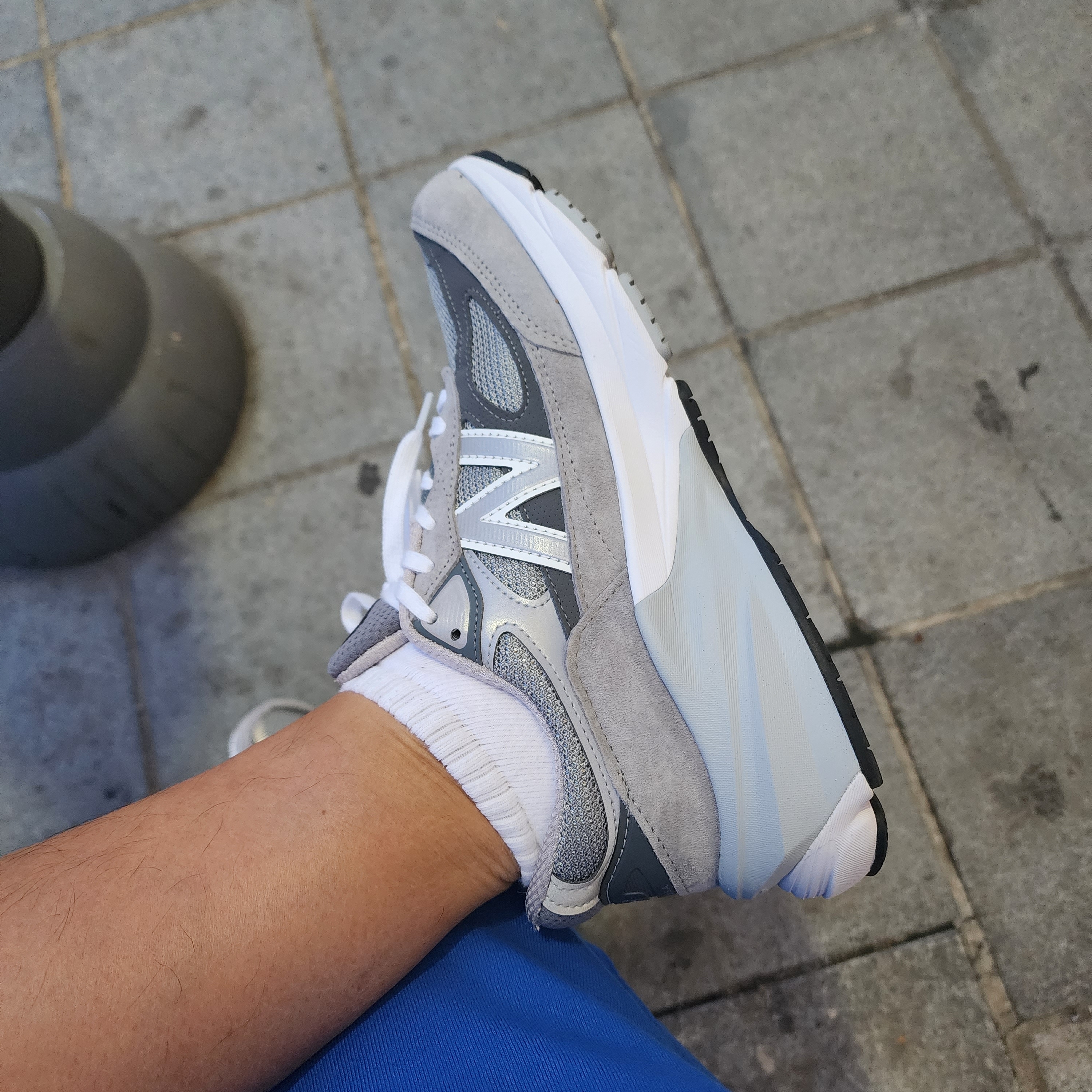 New Balance 990v6 Made in USA Grey - D Standard 착용 스타일