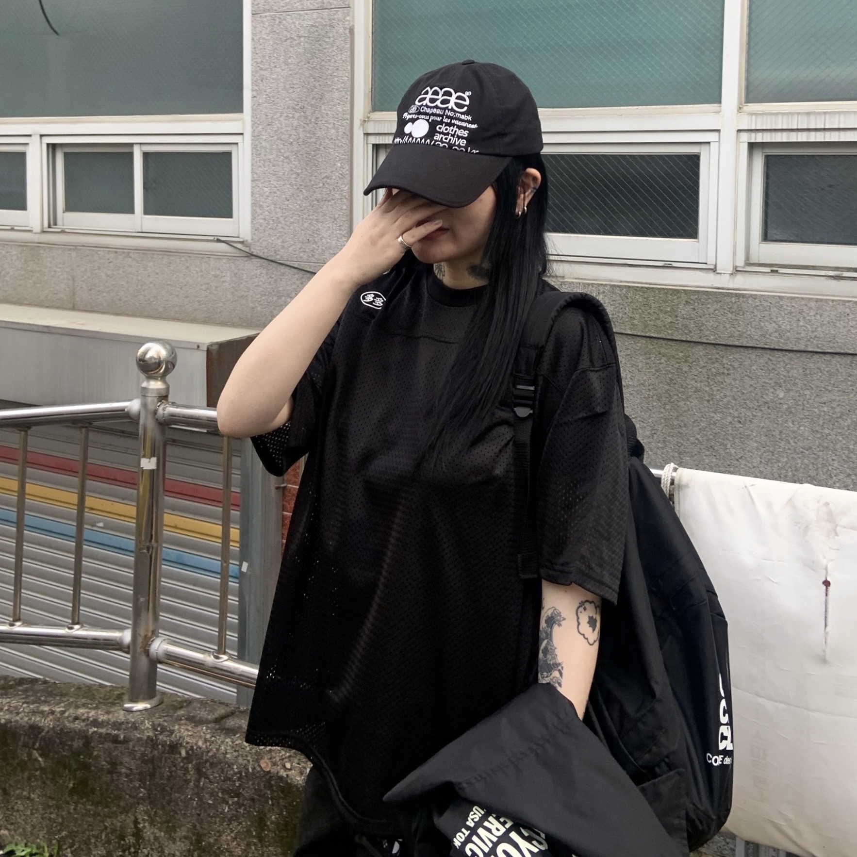 Dada Student Mesh Jersey T-Shirt Black 착용 스타일