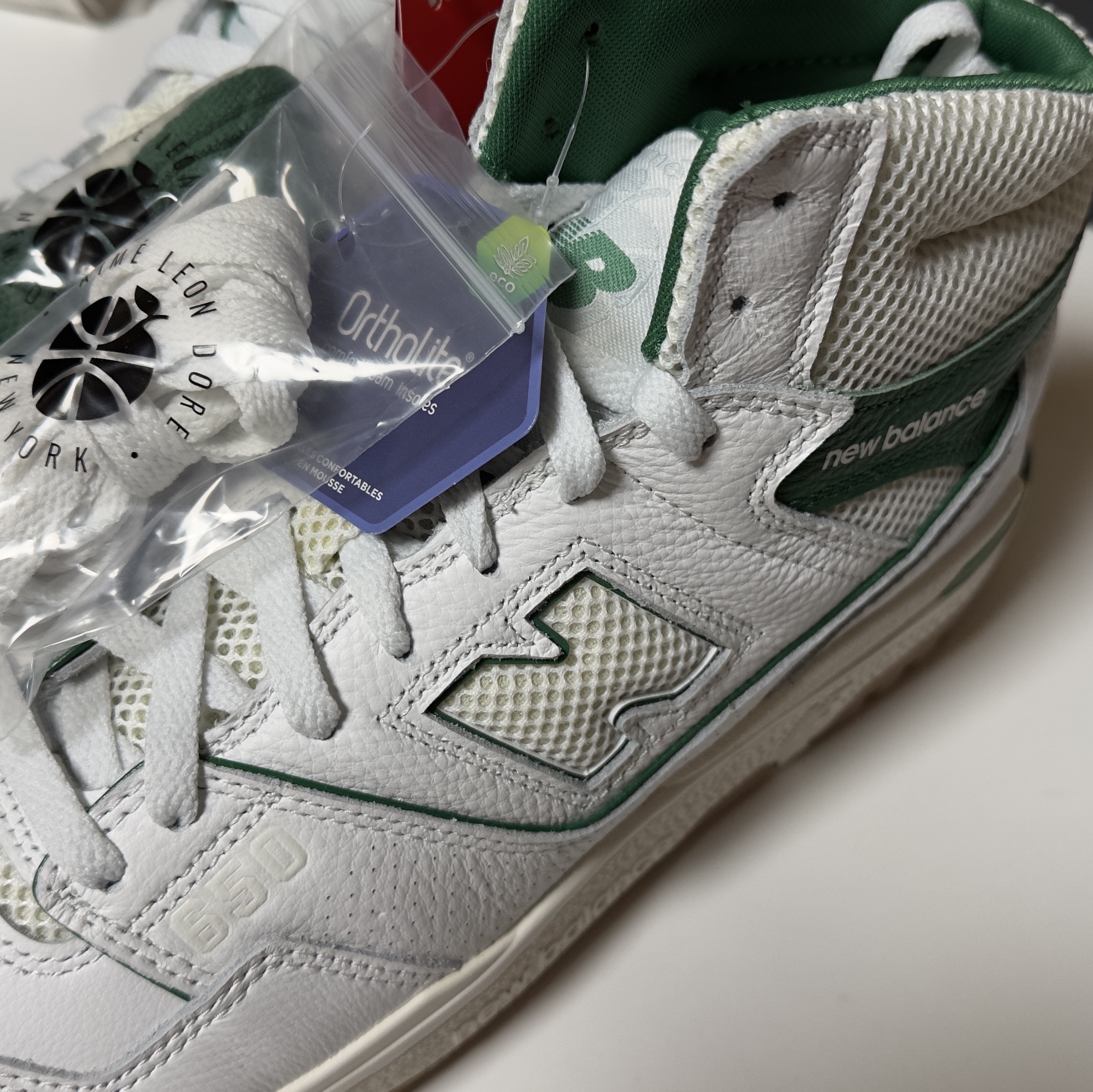 New Balance x Aime Leon Dore 650R White Green 착용 스타일 - 4