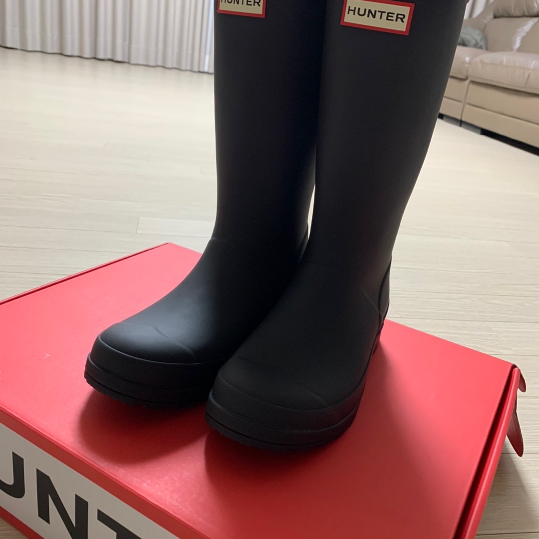 (W) Hunter Play Tall Wellington Rain Boots Black, Apple AirPods Pro 2nd Gen (Korean Ver.) 착용 스타일