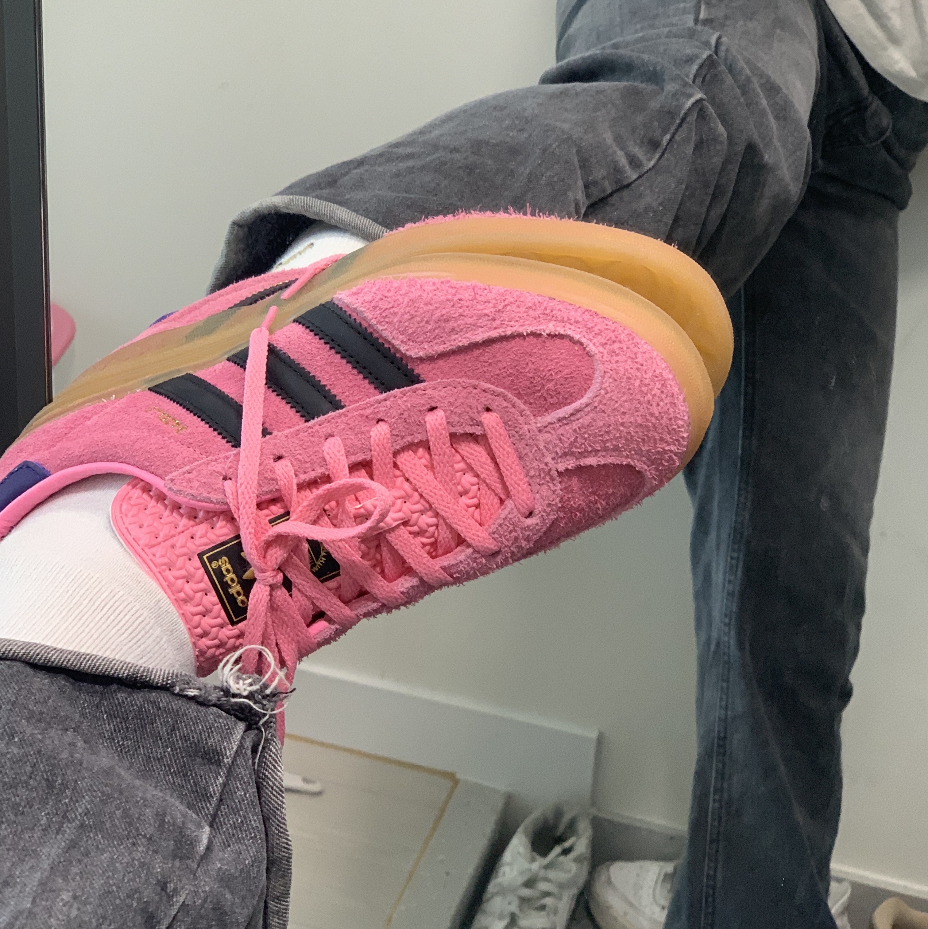 (W) Adidas Gazelle Indoor Bliss Pink 착용 스타일