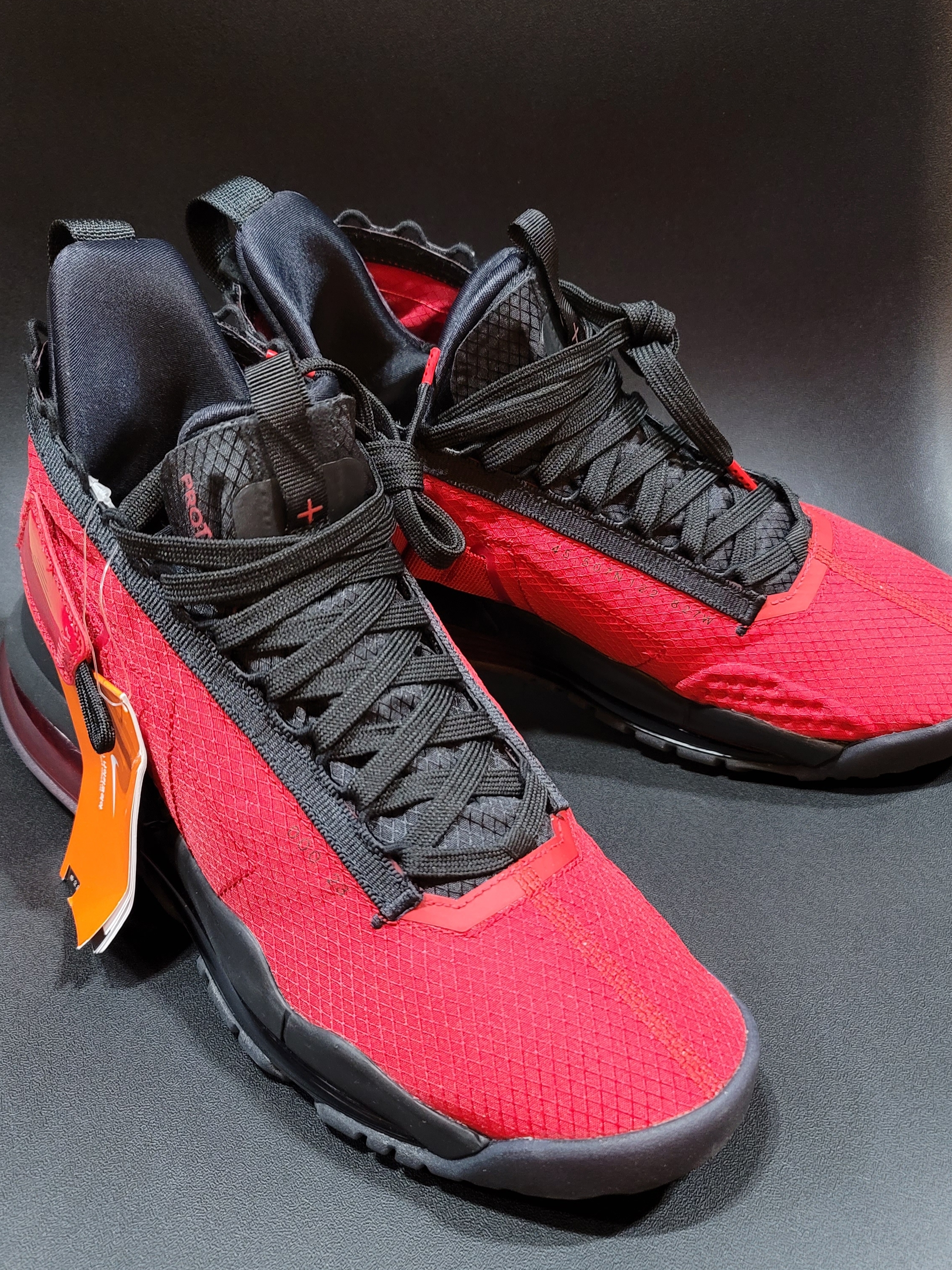 Jordan Proto Max 720 Gym Red Black 착용 스타일 - 2