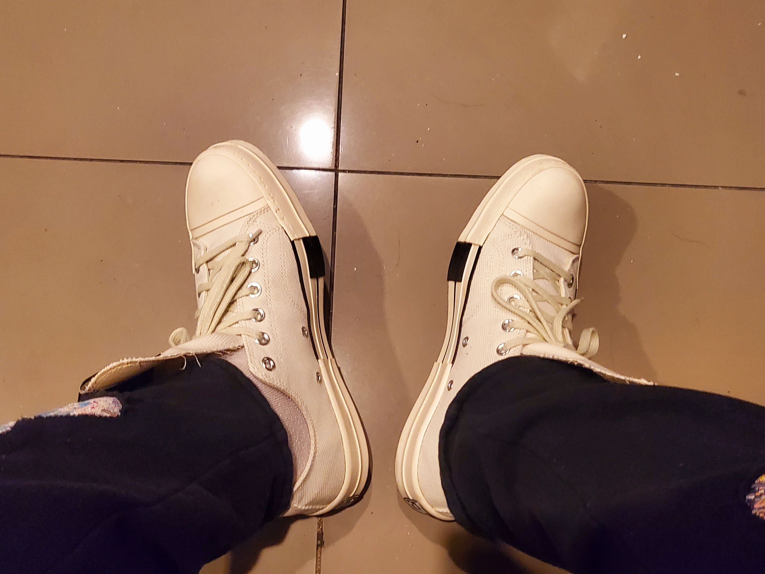 Converse x Drkshdw Drkstr Chuck 70 Ox White 착용 스타일 - 2