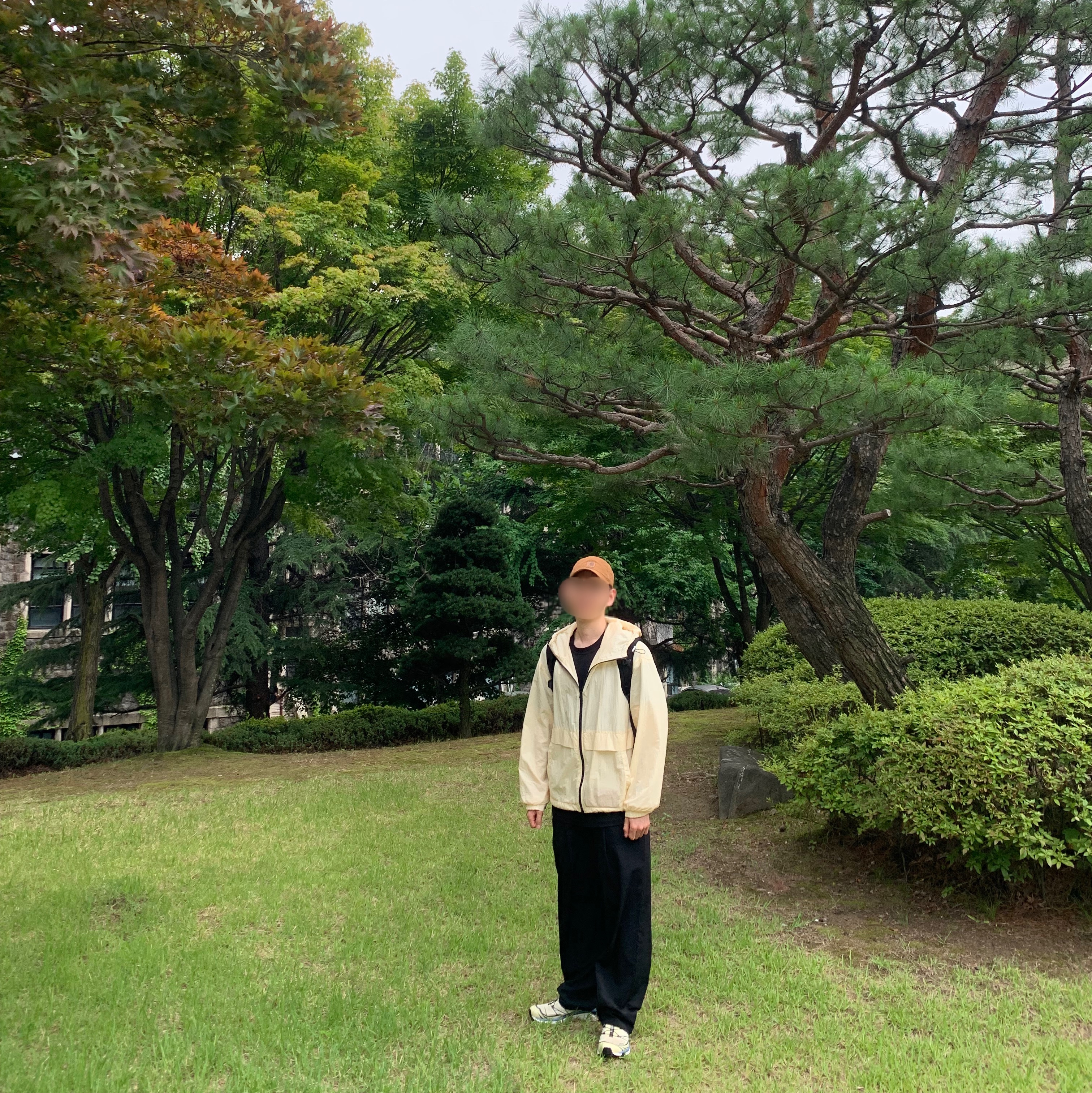 Salomon XT-6 Mindful 2 Moth Vanilla 착용 스타일