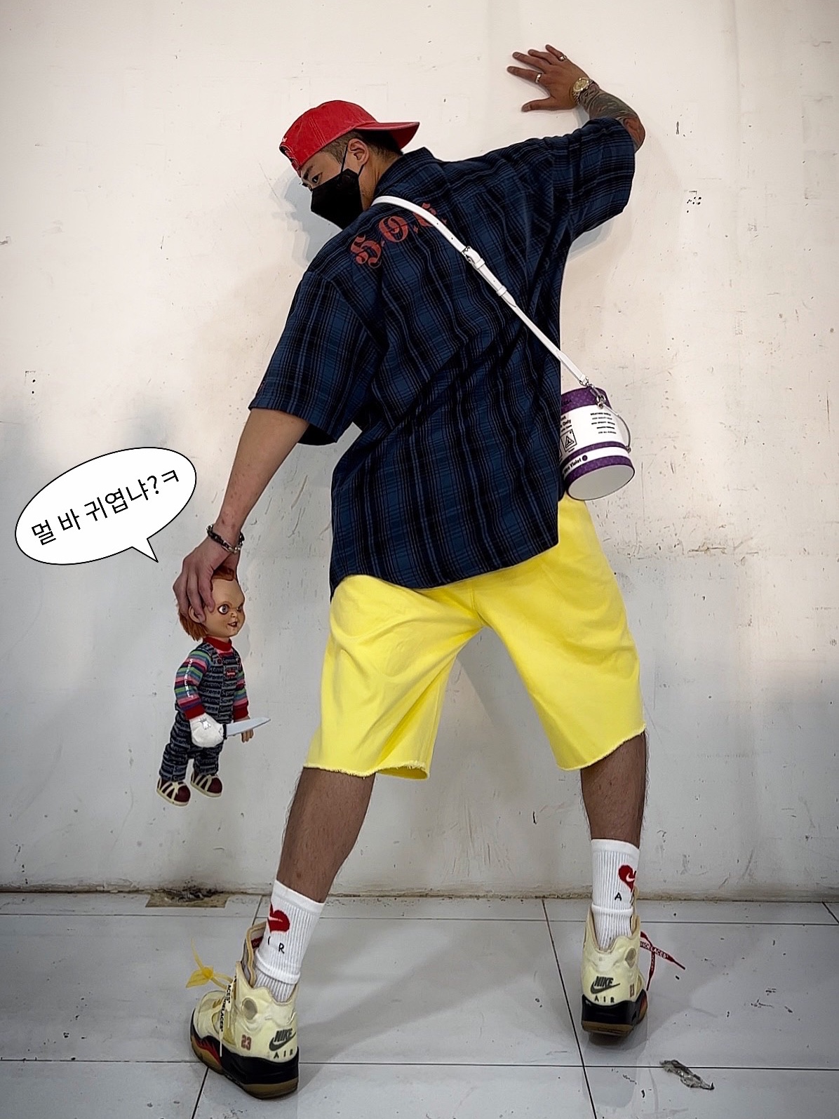 Supreme Pigment Canvas S Logo 6-Panel Red - 23SS, Supreme Bleed Logo S/S Top Black - 20FW 착용 스타일 - 2