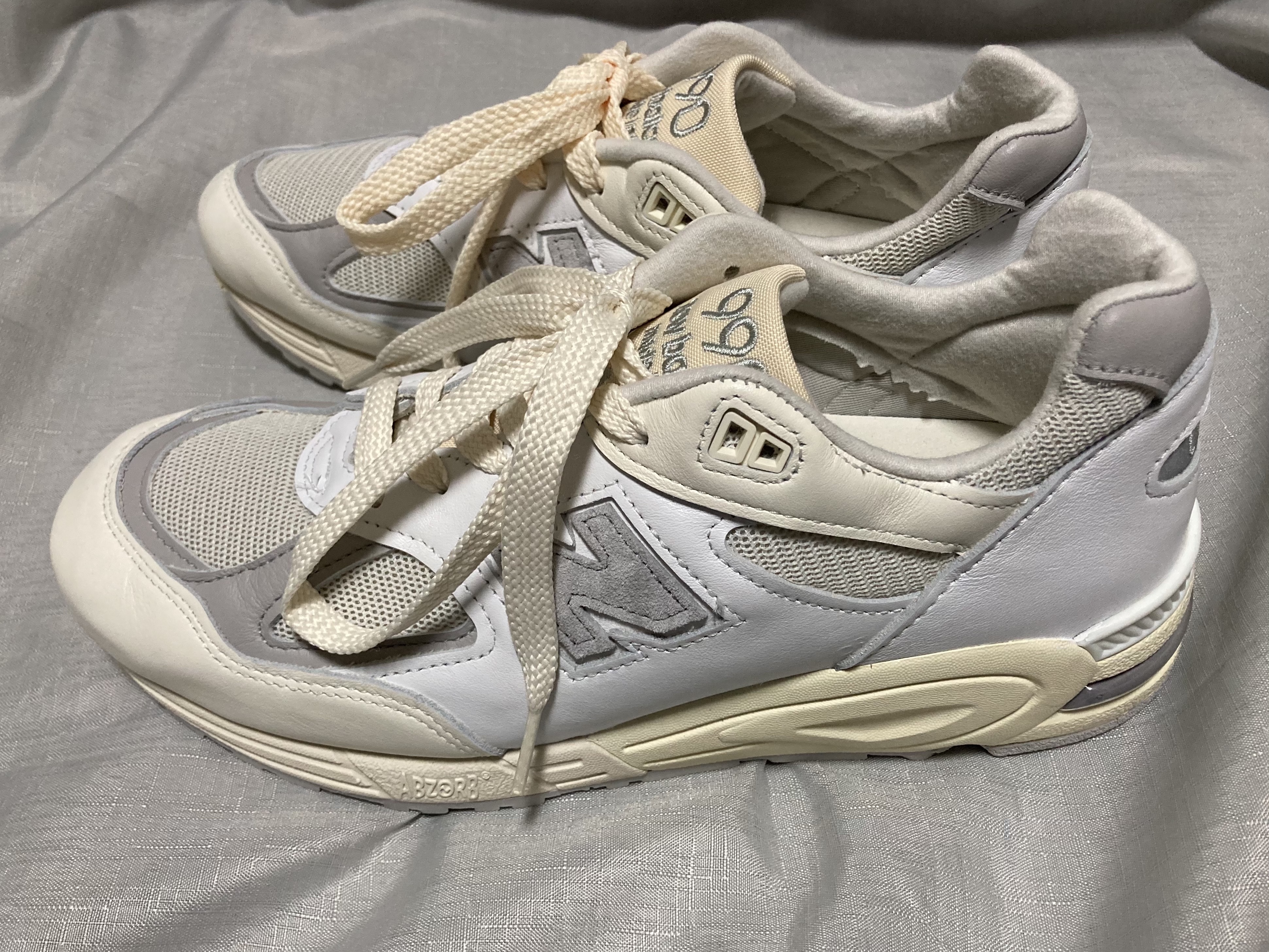 New Balance 990v2 Made in USA Sea Salt 착용 스타일