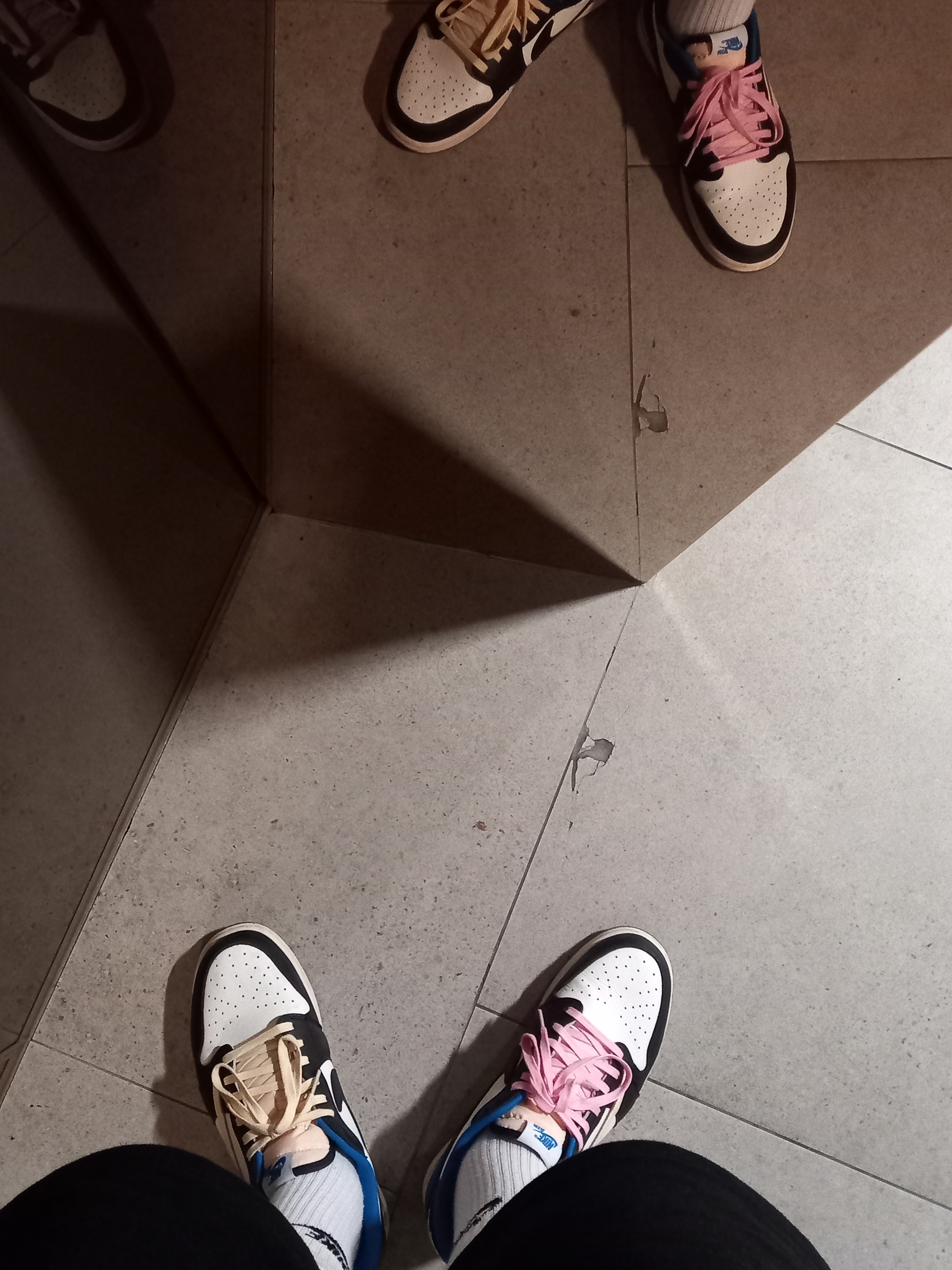 Jordan 1 x Travis Scott x Fragment Retro Low OG SP Military Blue 착용 스타일