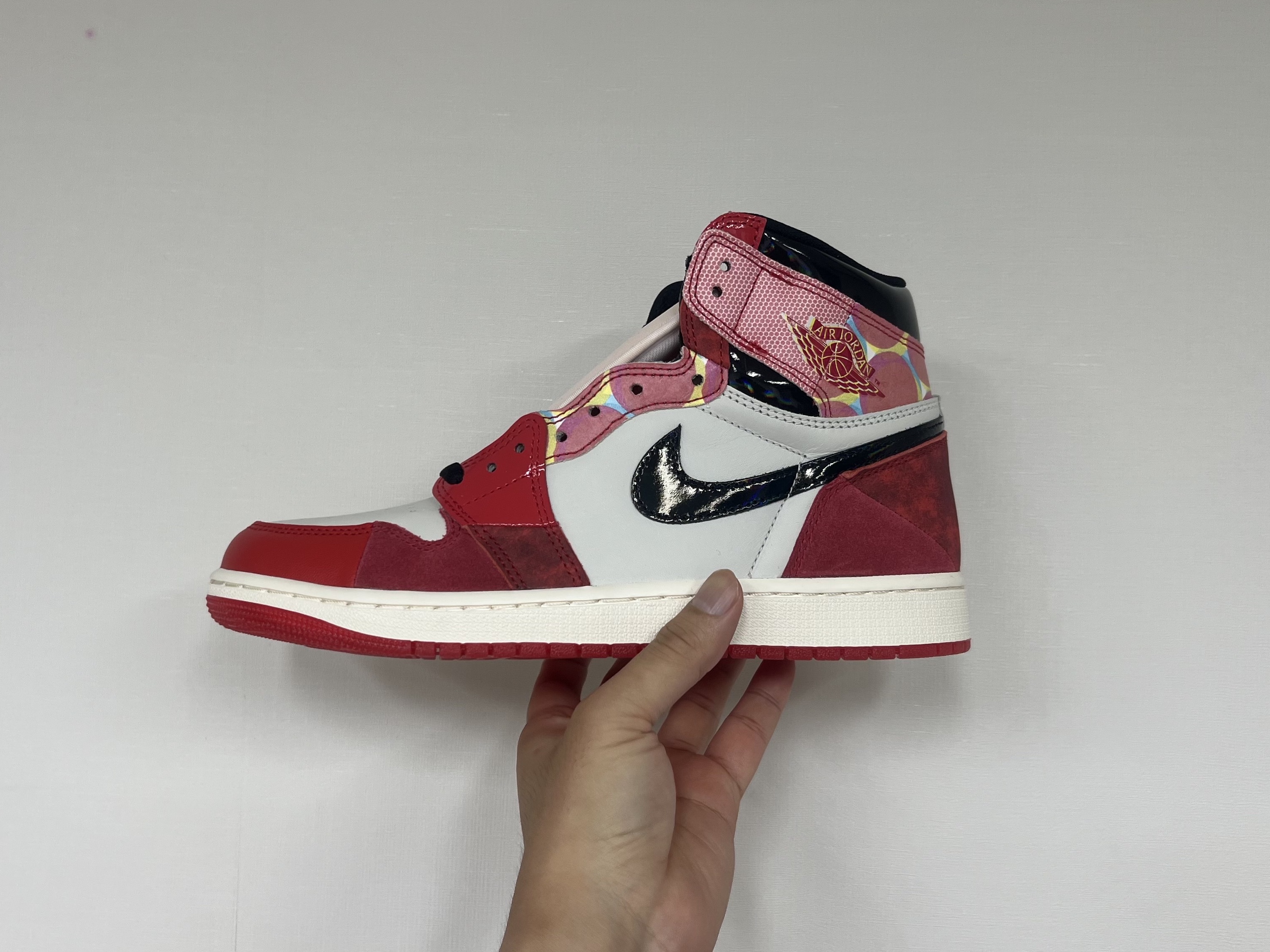 Jordan 1 Retro High Spider-Man Next Chapter 착용 스타일