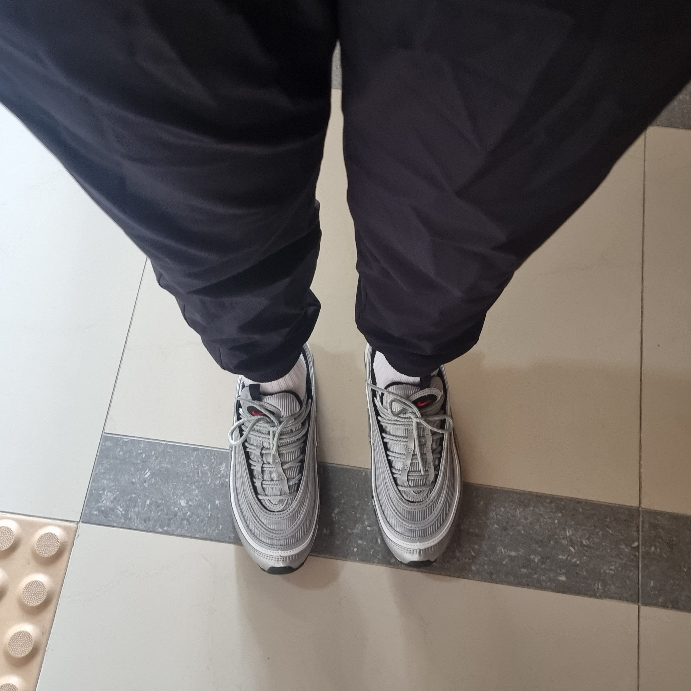 Nike Air Max 97 OG Silver Bullet 2022 착용 스타일