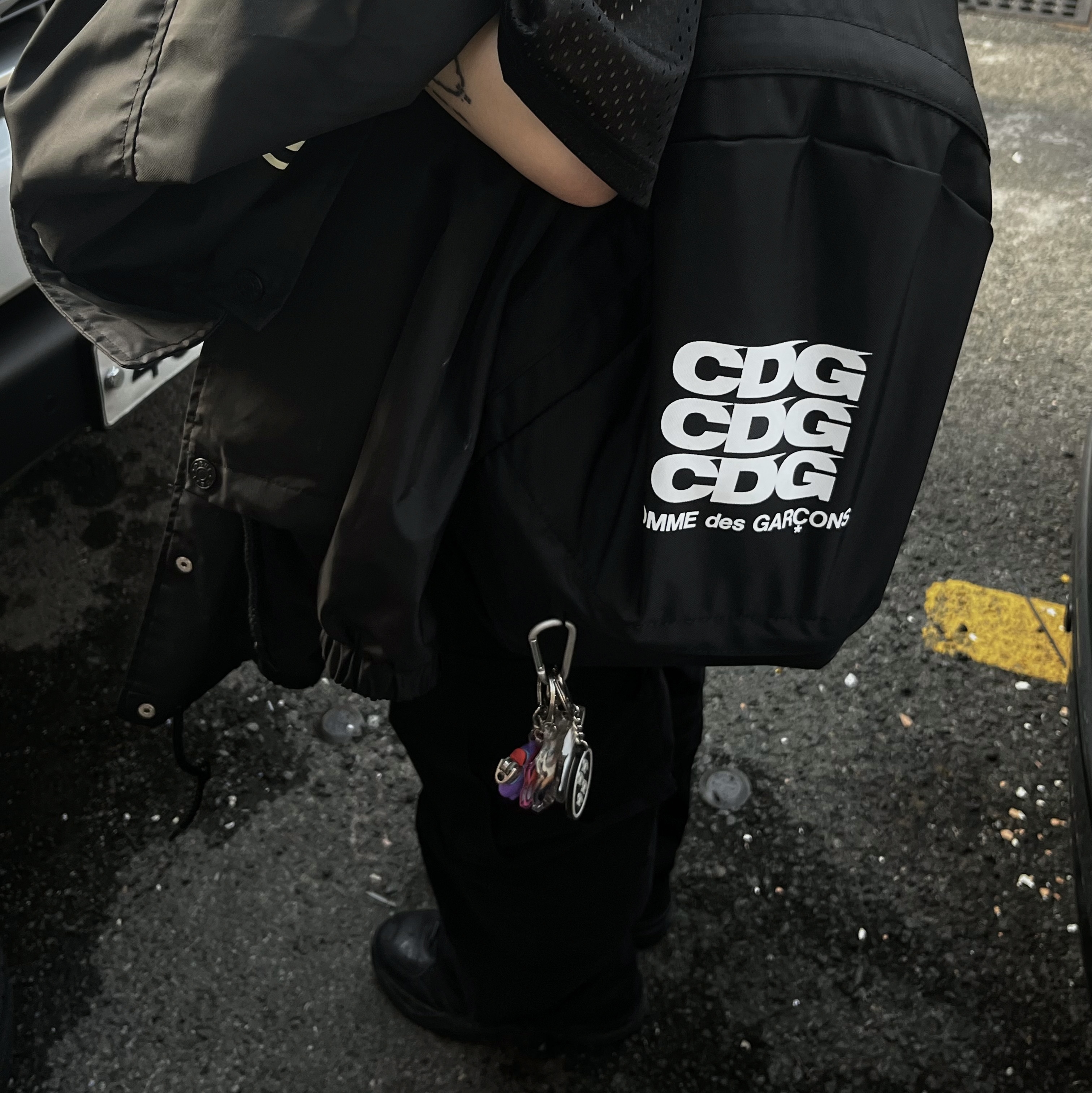 CDG Backpack Black 착용 스타일