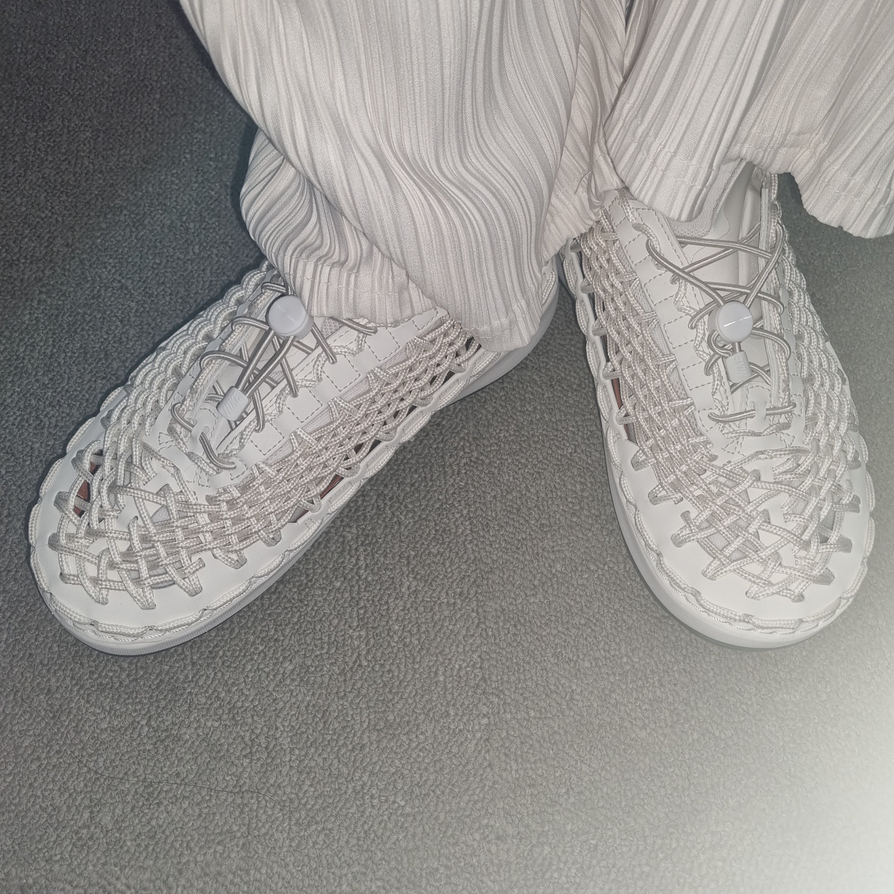 Nike ACG Watercat+ Phantom 착용 스타일