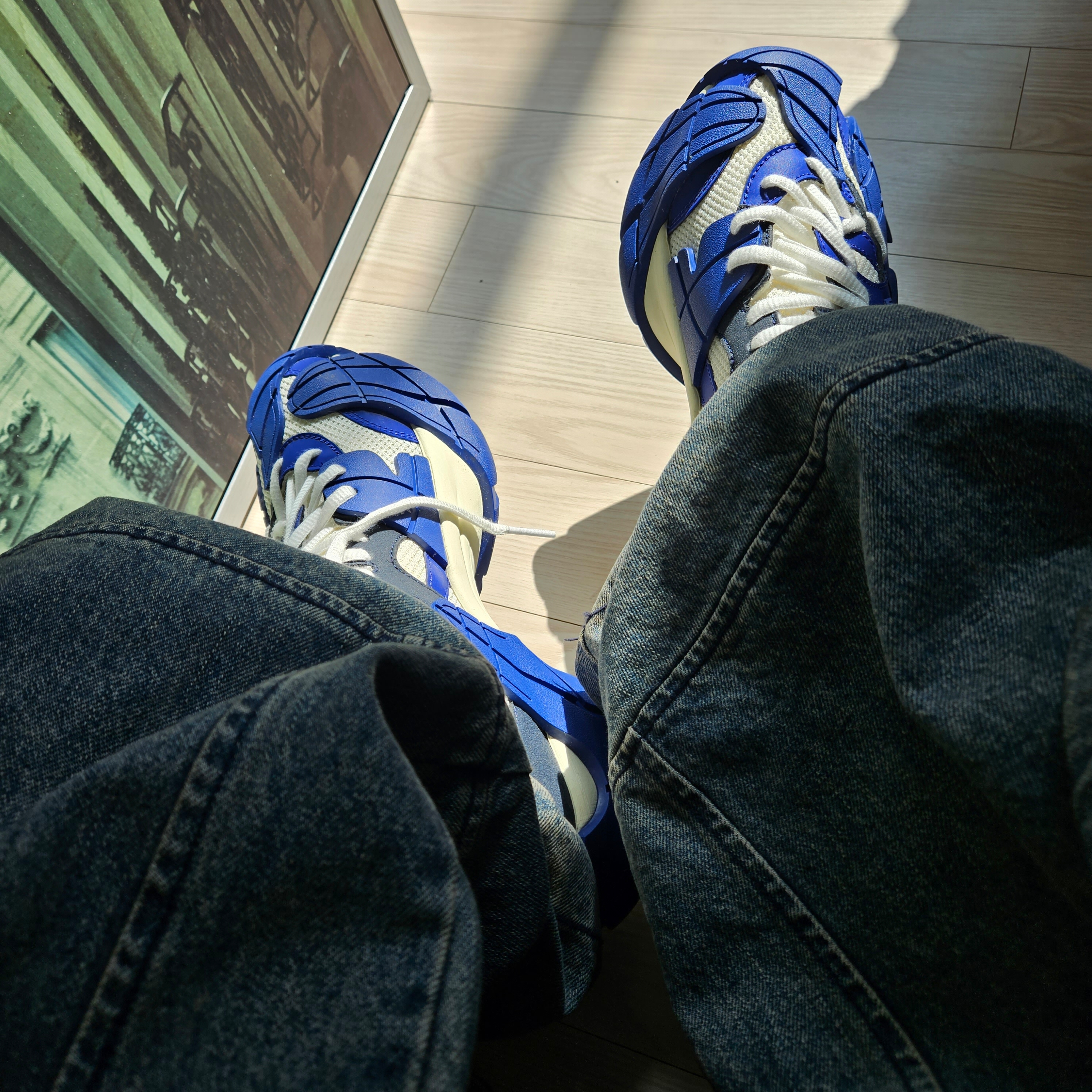 [KREAM 단독] Ourpas 030 Wide Cargo Denim Blue, Camper Tormenta Dark Blue White 착용 스타일 - 1