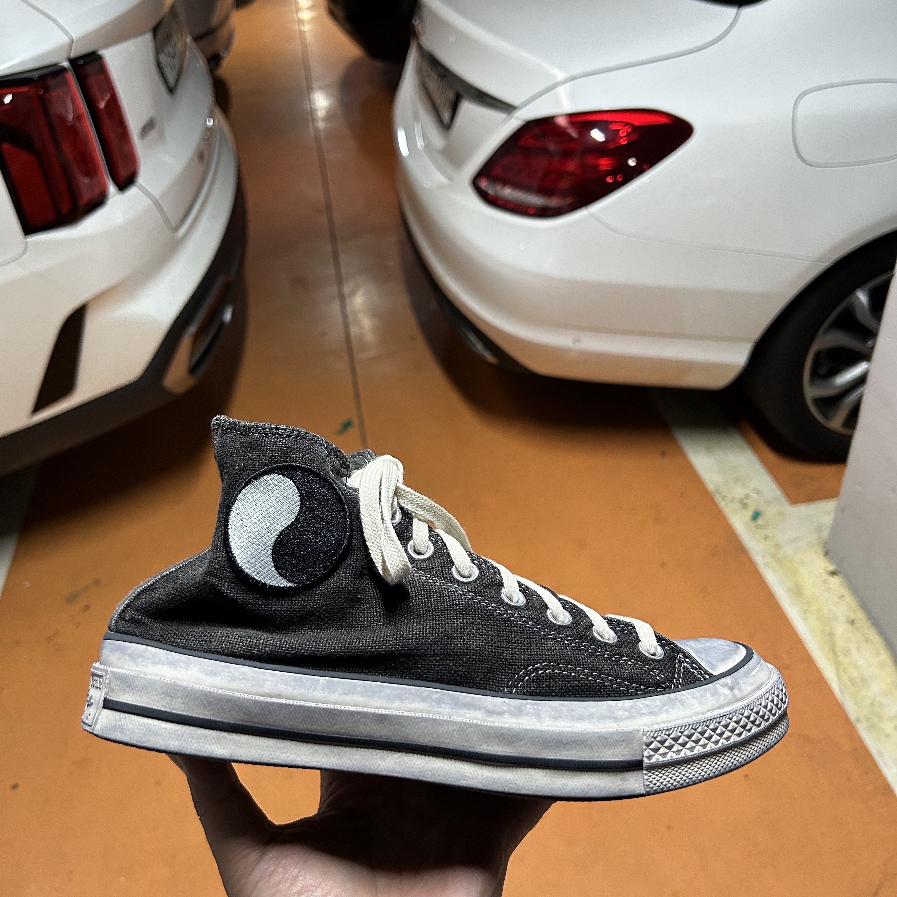 Converse x Stussy x Our Legacy Work Shop Chuck 70 High Pigeon Grey 착용 스타일 - 1