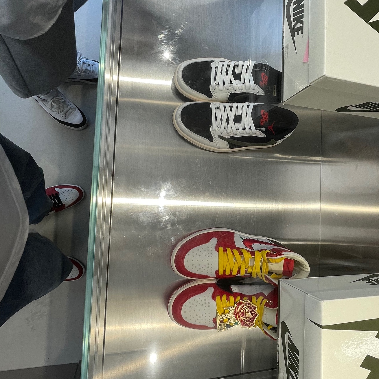 Jordan 1 Retro High OG Chicago 2022, Jordan 3 x Fragment Retro SP White Black 착용 스타일