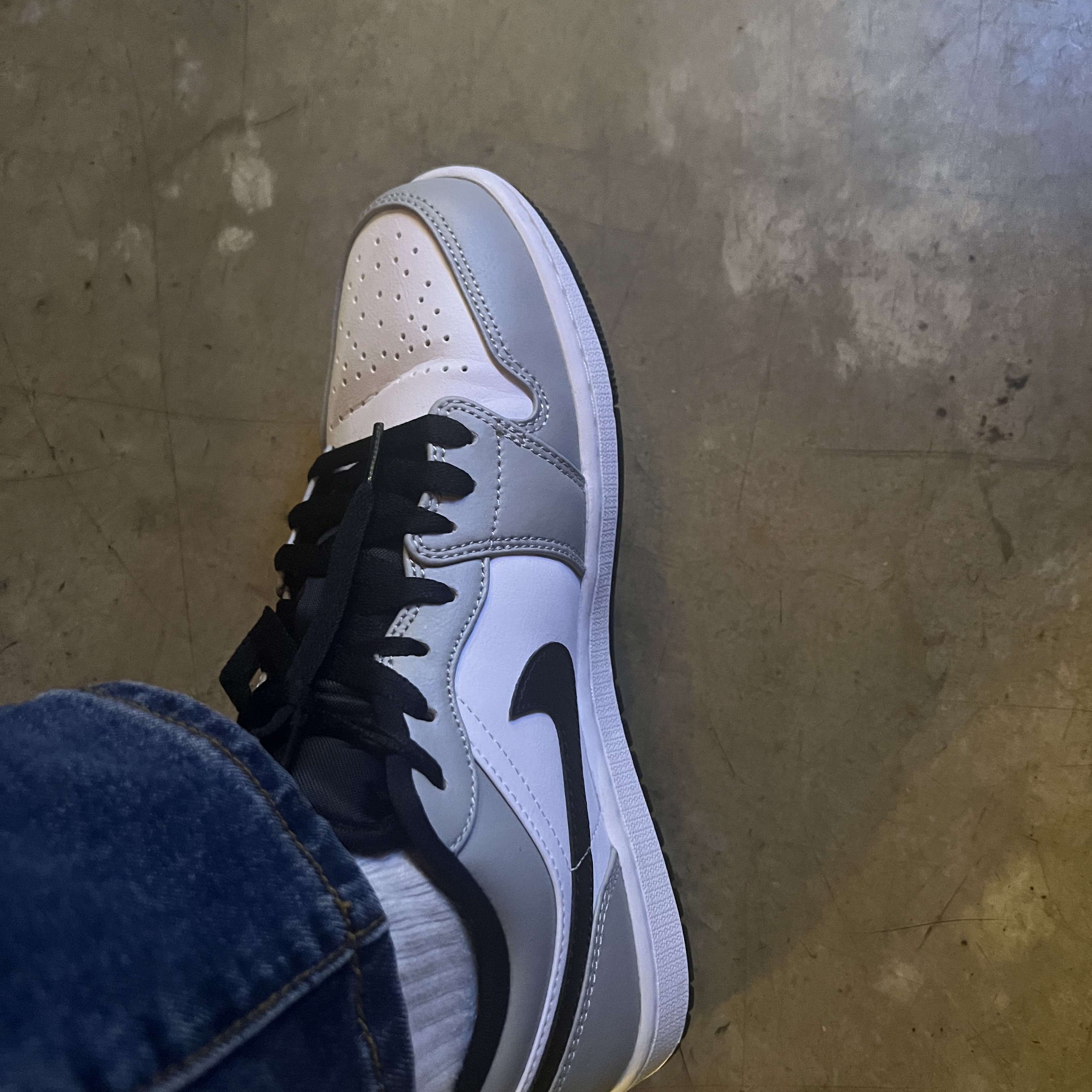 Jordan 1 Low Light Smoke Grey 착용 스타일