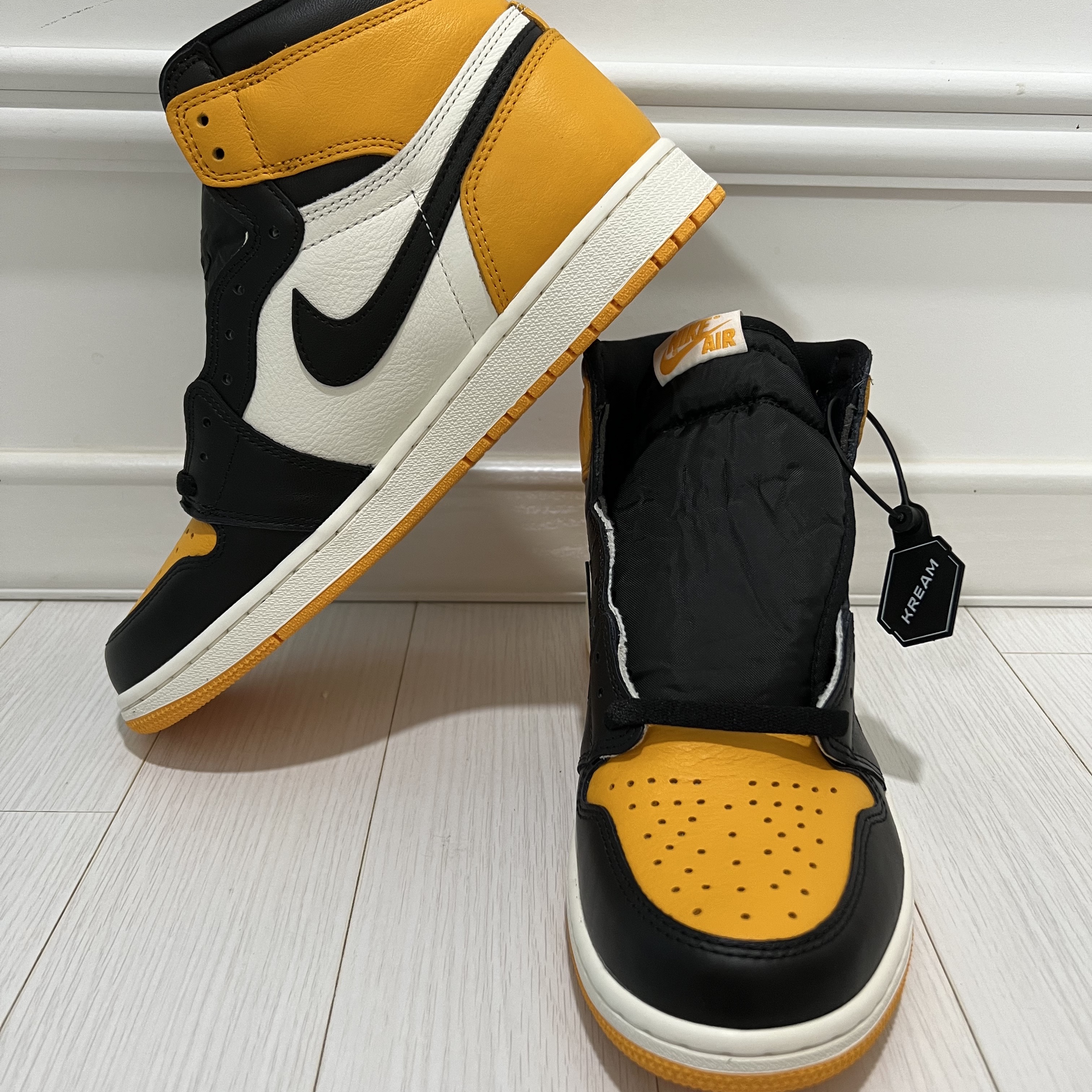 Jordan 1 Retro High OG Taxi 착용 스타일 - 1