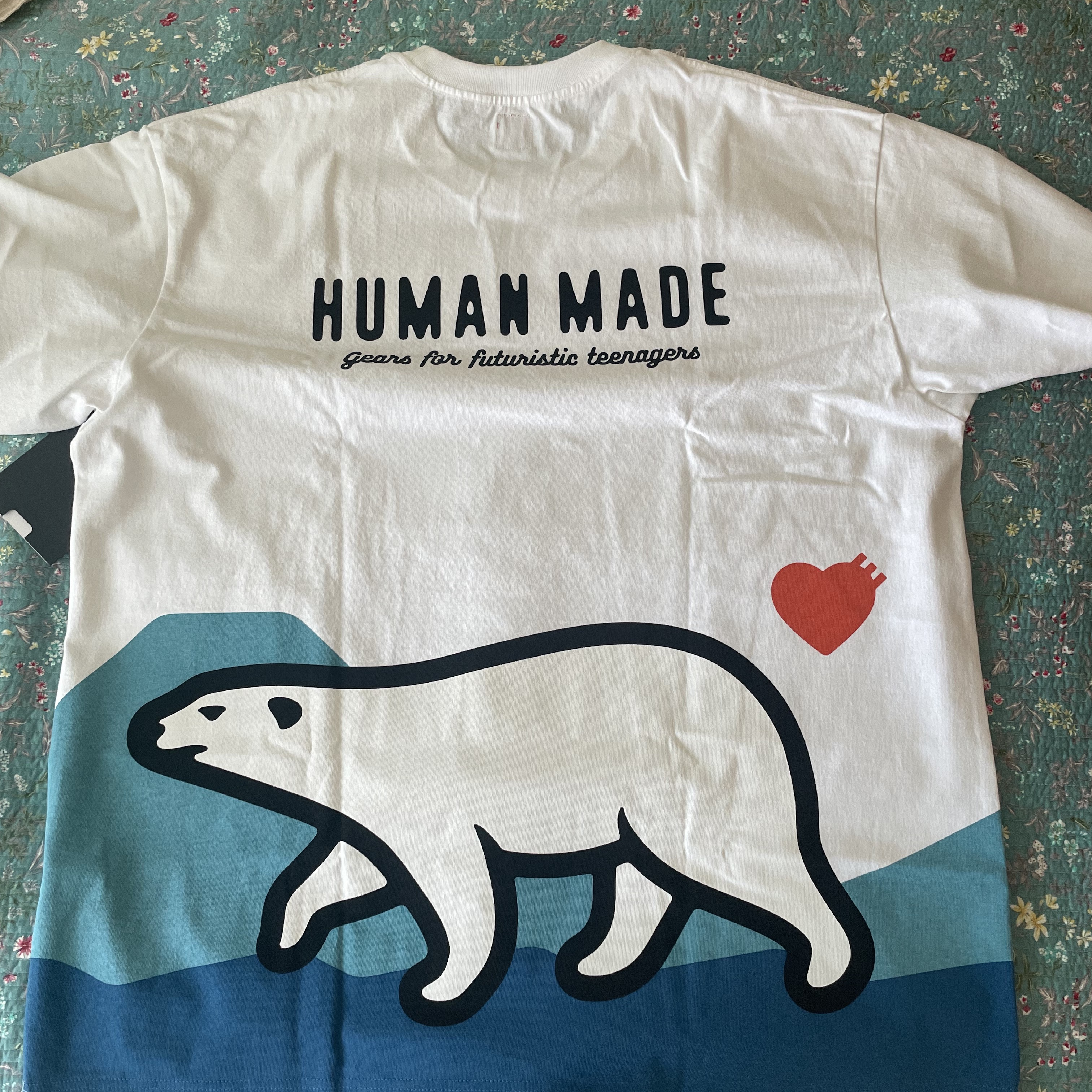 Human Made Graphic T-Shirt White 착용 스타일