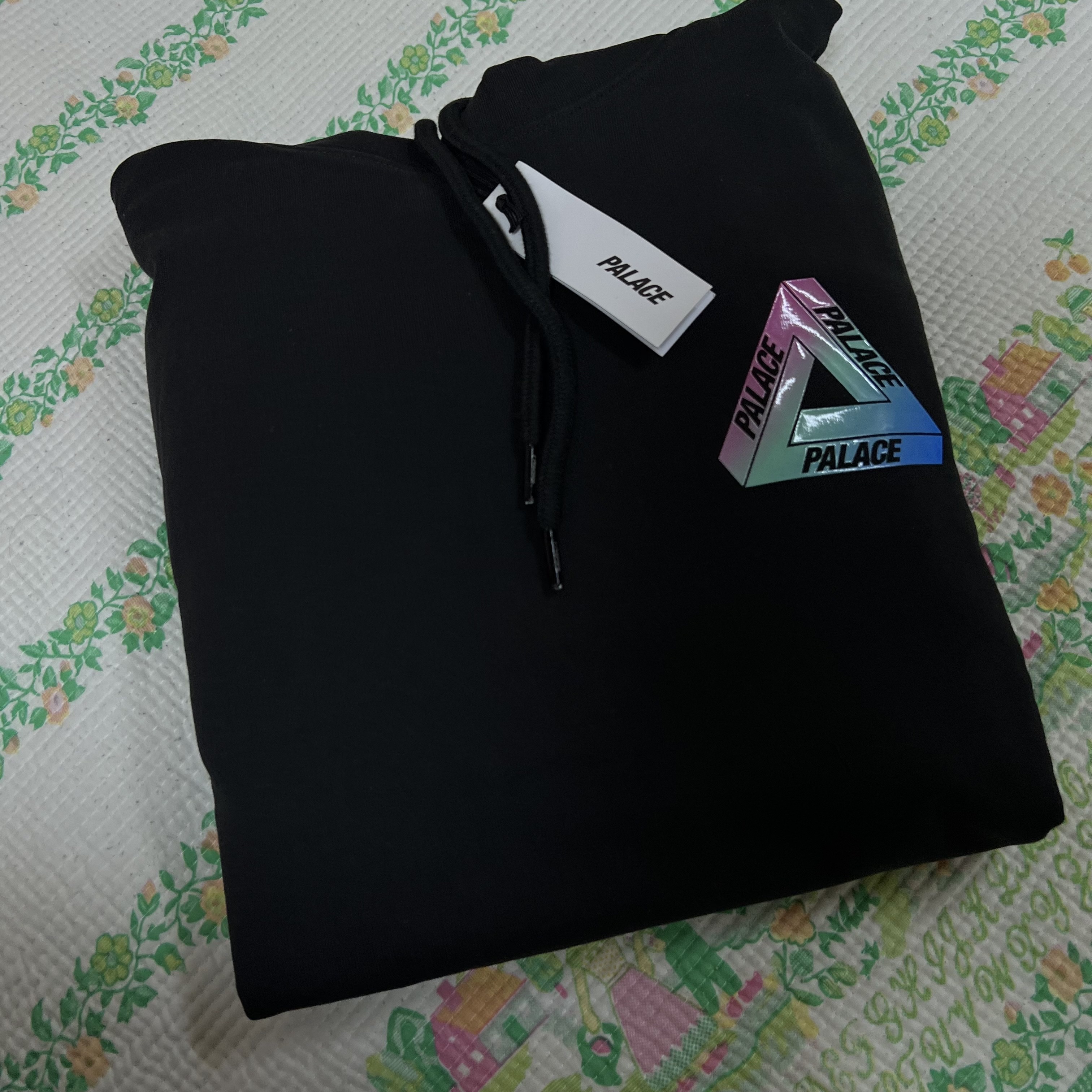 Palace Ombre Tri-Ferg Hood Black - 23SS 착용 스타일 - 2