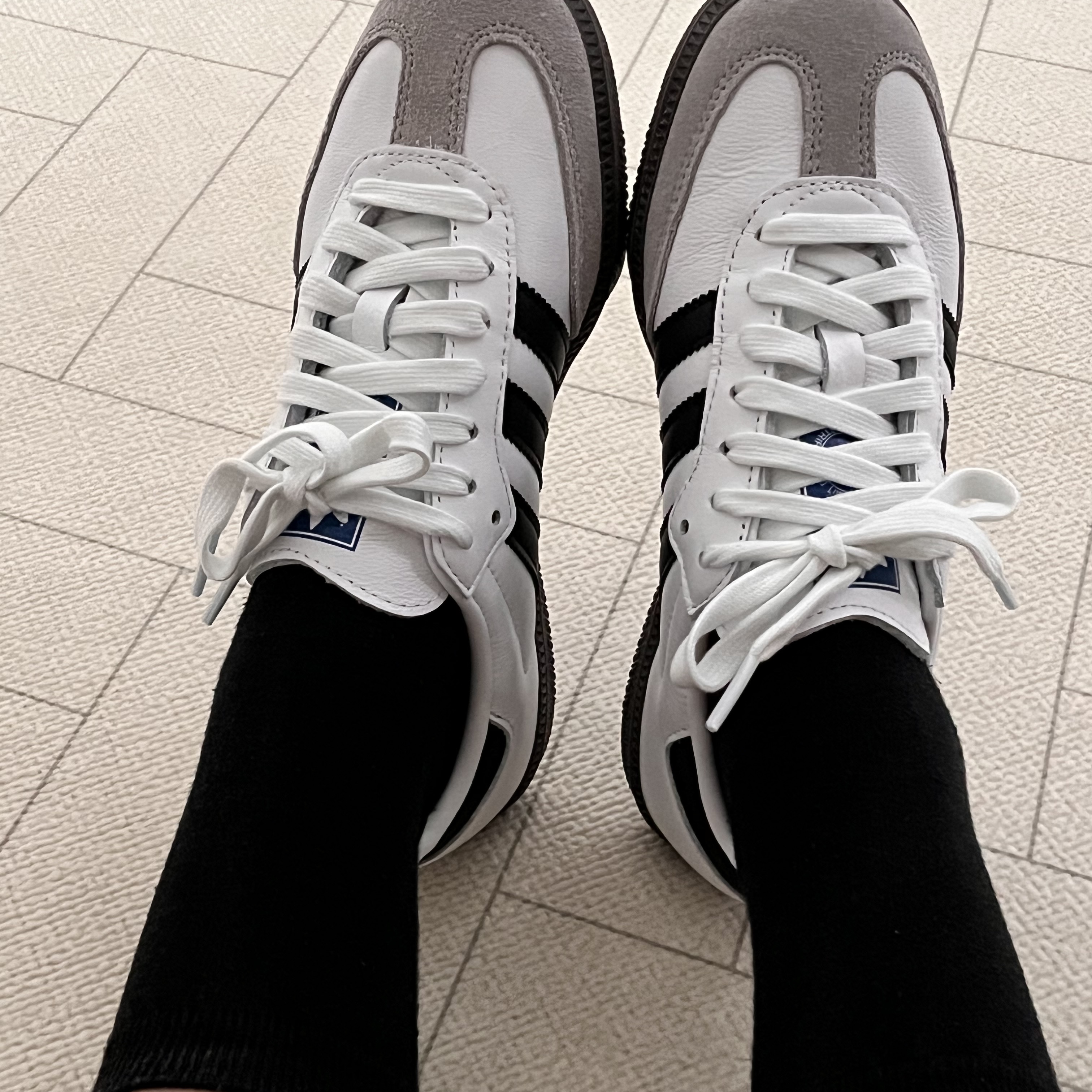 Adidas Samba OG Cloud White 착용 스타일