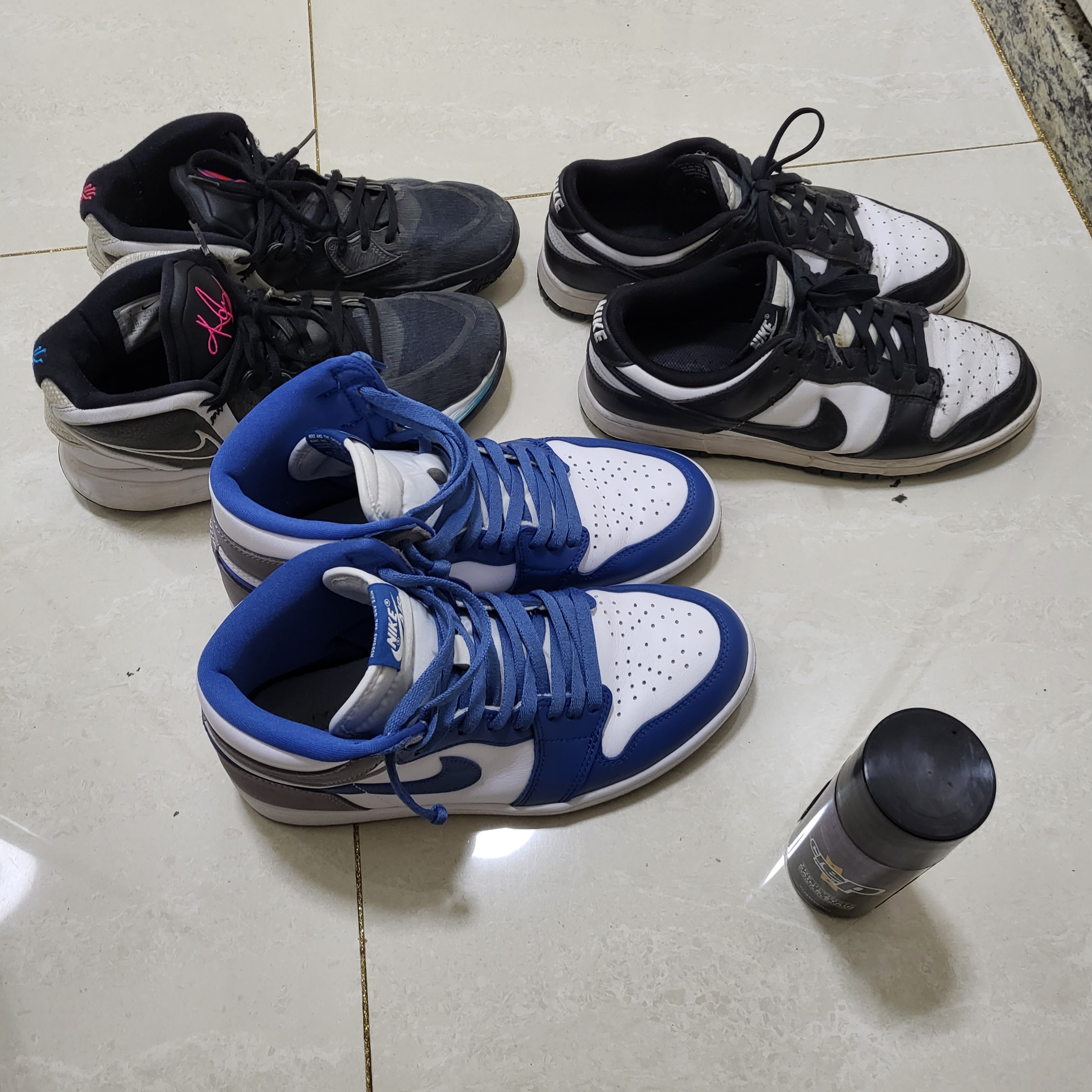 Jordan 1 Retro High OG True Blue, Nike Dunk Low Retro Black 착용 스타일