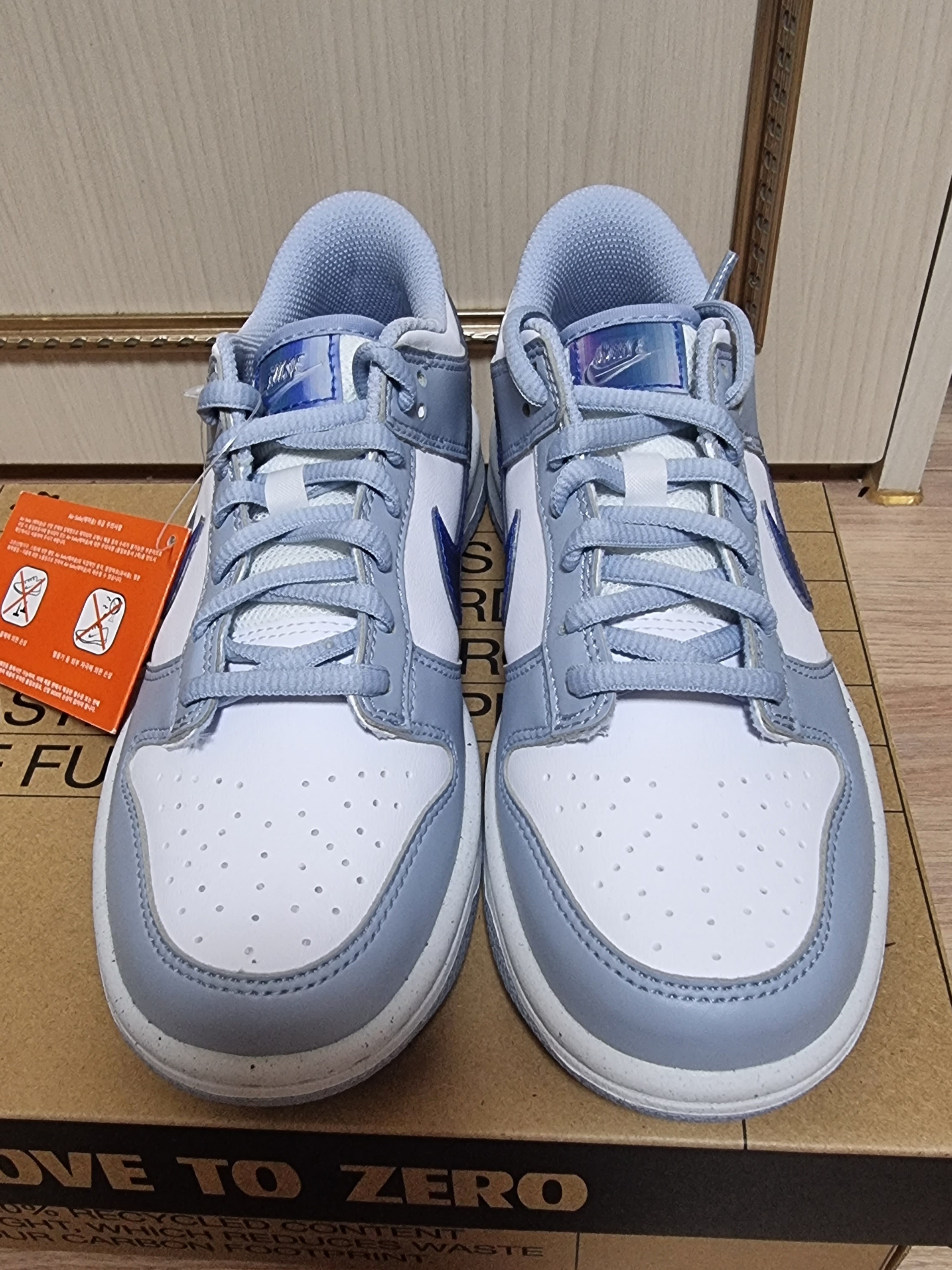 (GS) Nike Dunk Low NN KWE Blue Whisper 착용 스타일 - 1