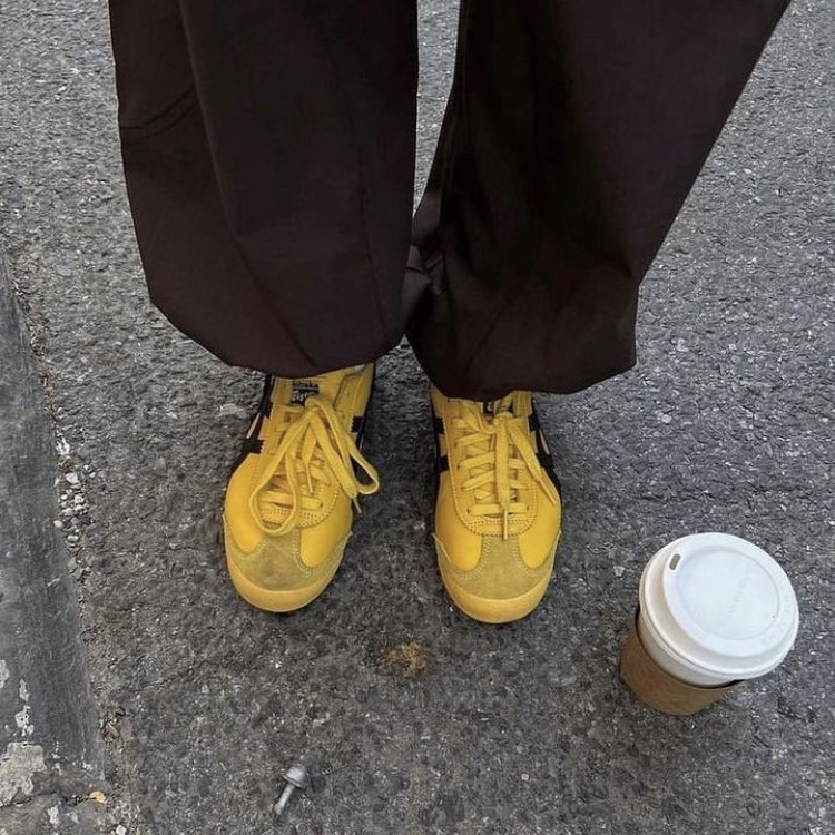 Onitsuka Tiger Mexico 66 Yellow Black 착용 스타일