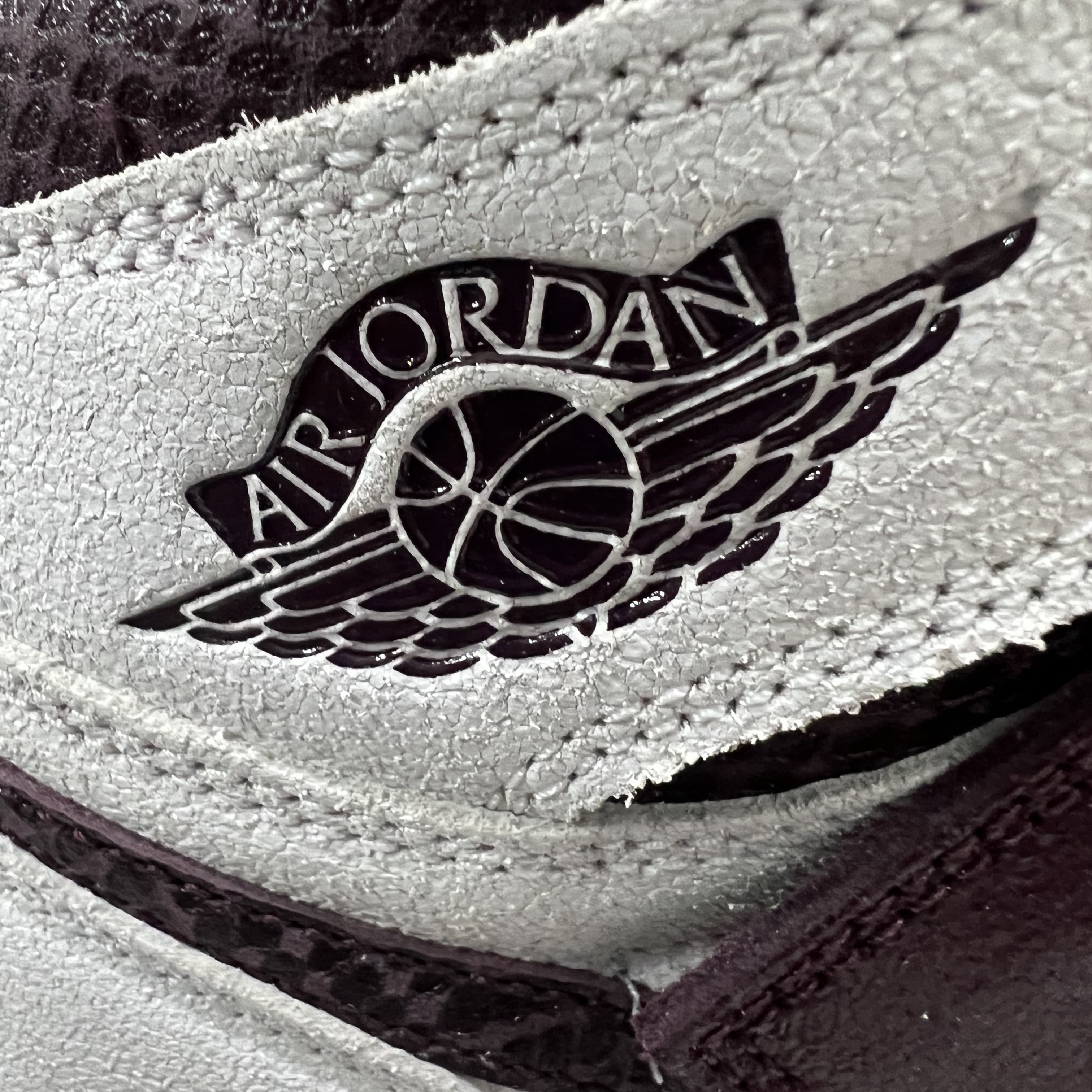 Jordan 1 x A Ma Maniere Retro High OG SP Sail and Burgundy 착용 스타일 - 5