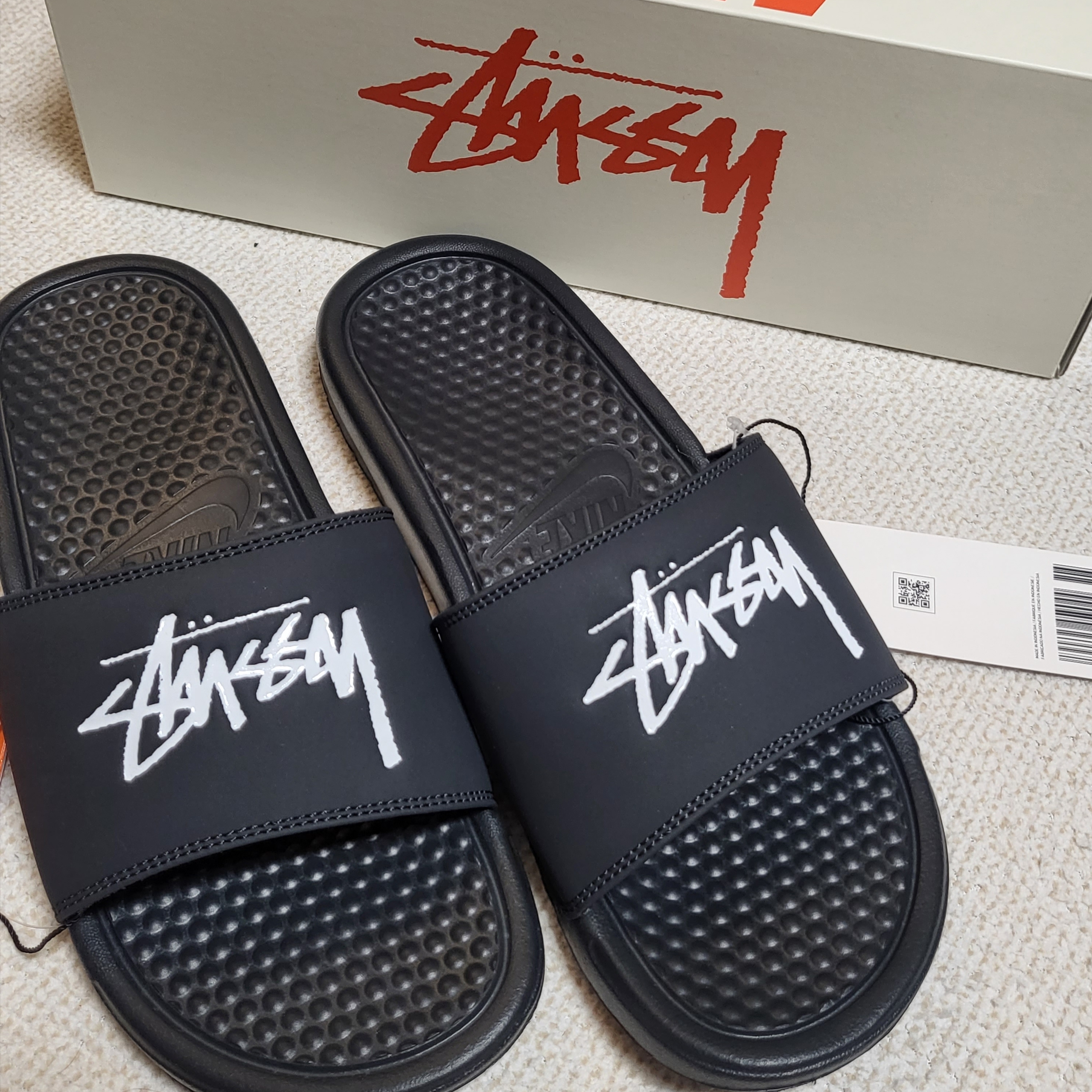 Nike x Stussy Benassi Slide Off Noir 착용 스타일