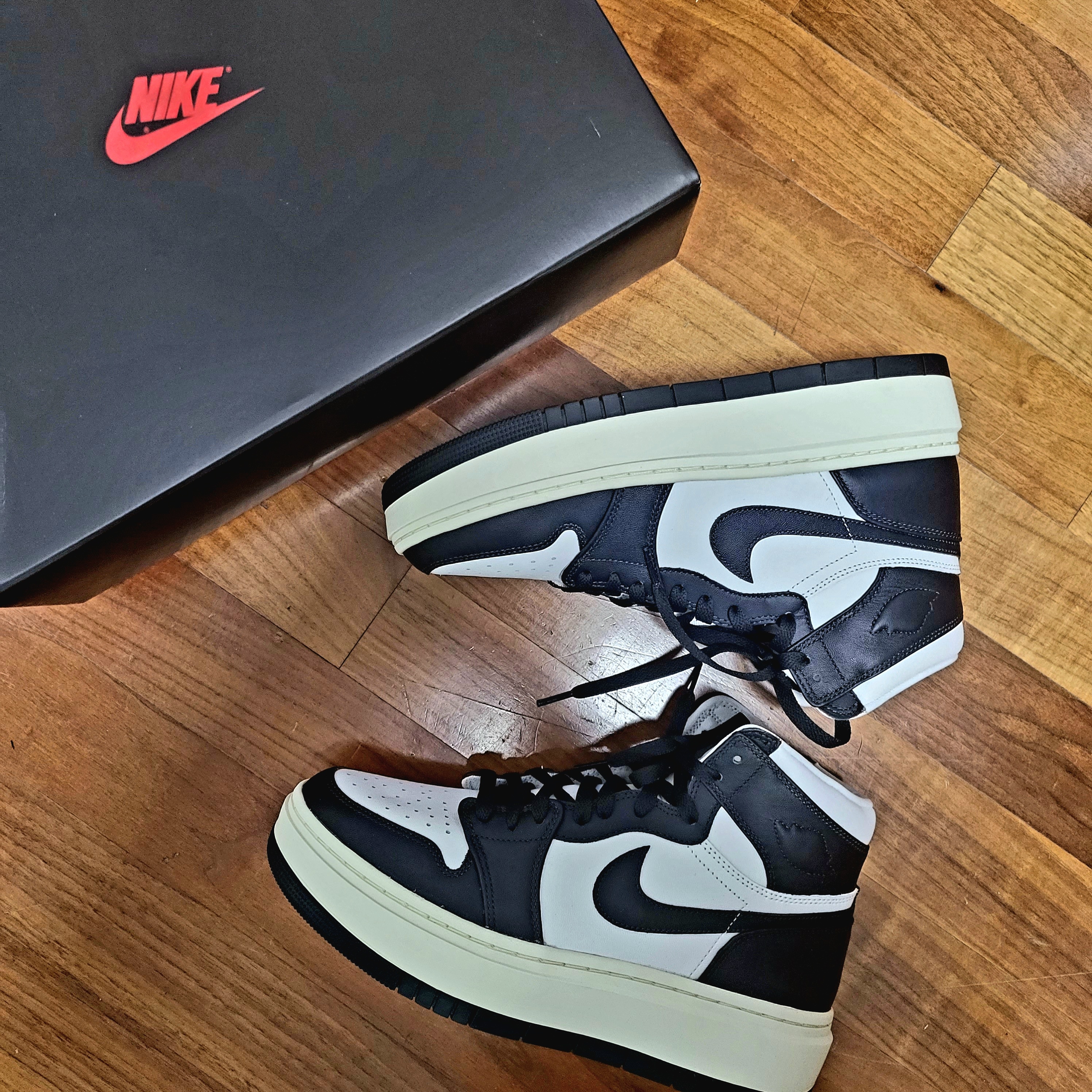 (W) Jordan 1 Elevate High Dark Ash 착용 스타일