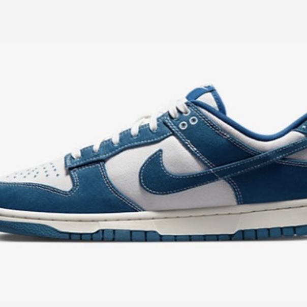 Nike Dunk Low Retro SE Industrial Blue 착용 스타일