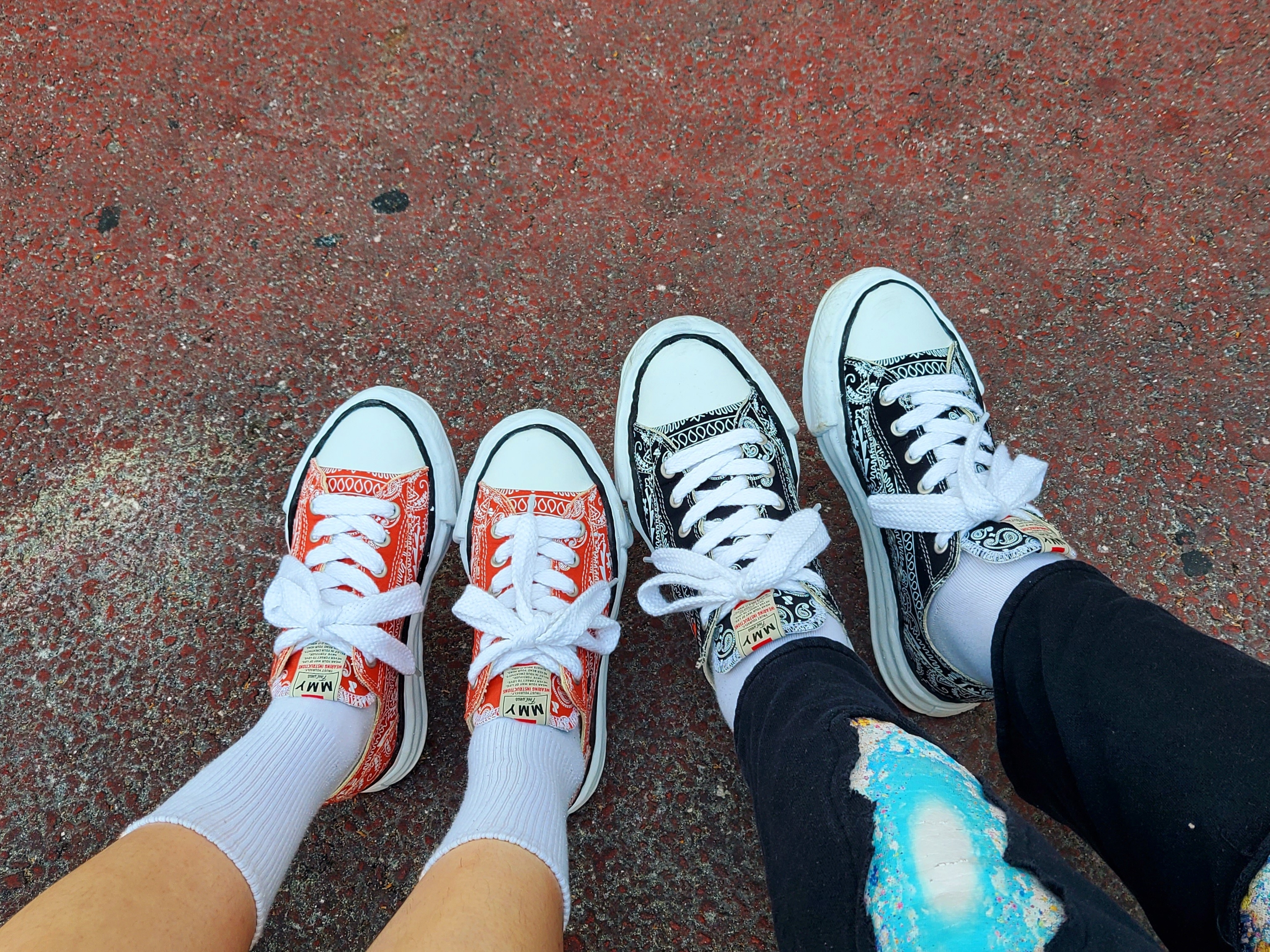 Maison Mihara Yasuhiro x Casestudy Peterson OG Sole Bandana Low-top Sneakers Black, Maison Mihara Yasuhiro x Casestudy Peterson OG Sole Bandana Low-top Sneakers Orange 착용 스타일 - 2