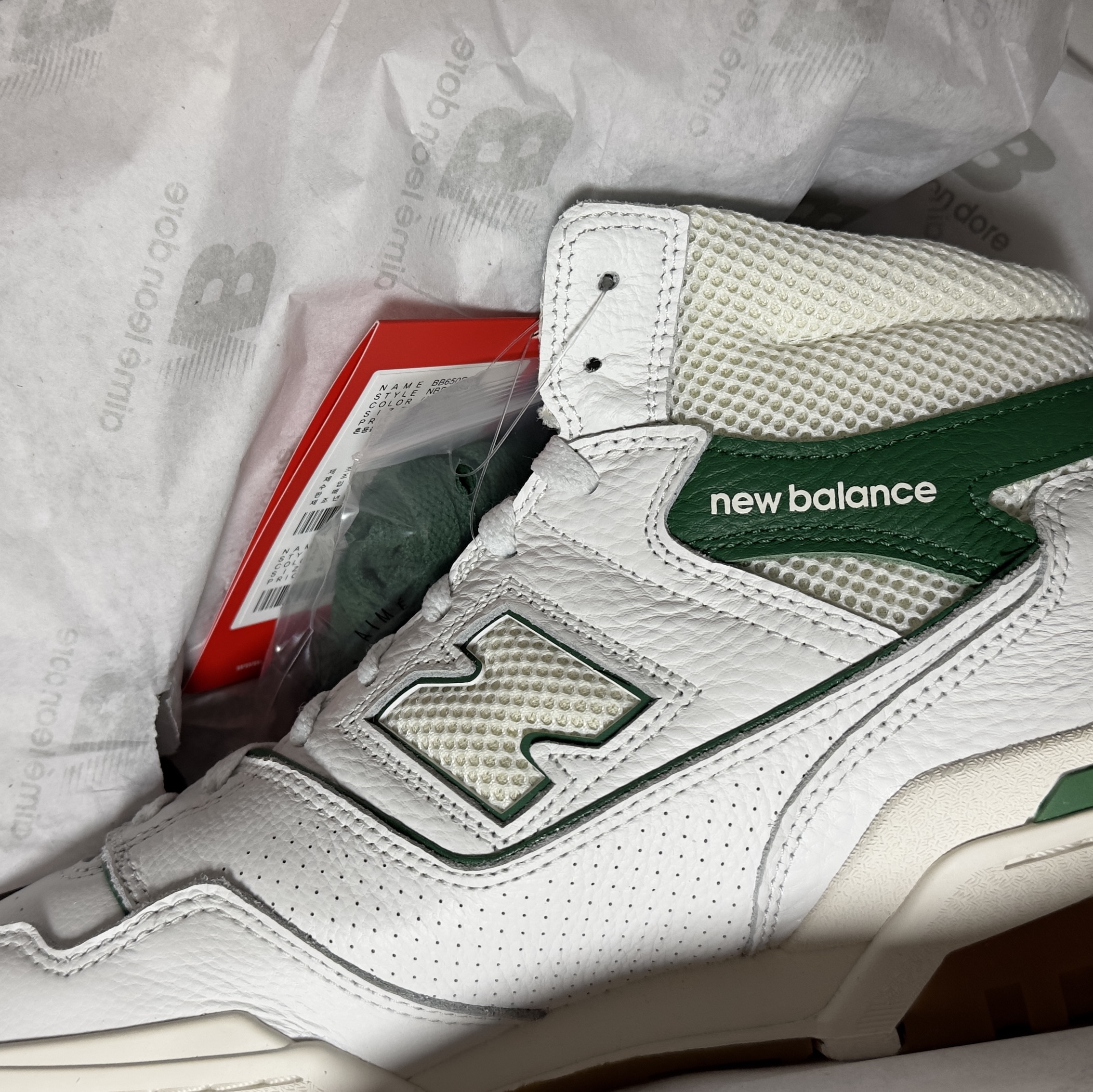 New Balance x Aime Leon Dore 650R White Green 착용 스타일 - 5