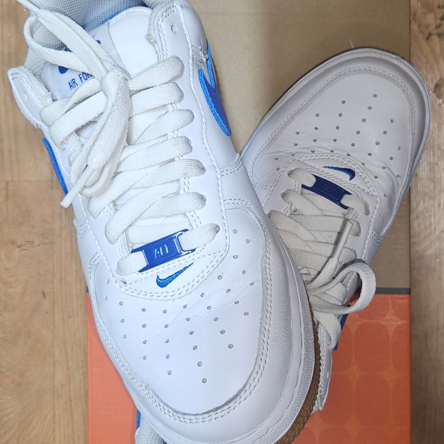 Nike Air Force 1 Low Retro Color of the Month Varsity Royal 착용 스타일