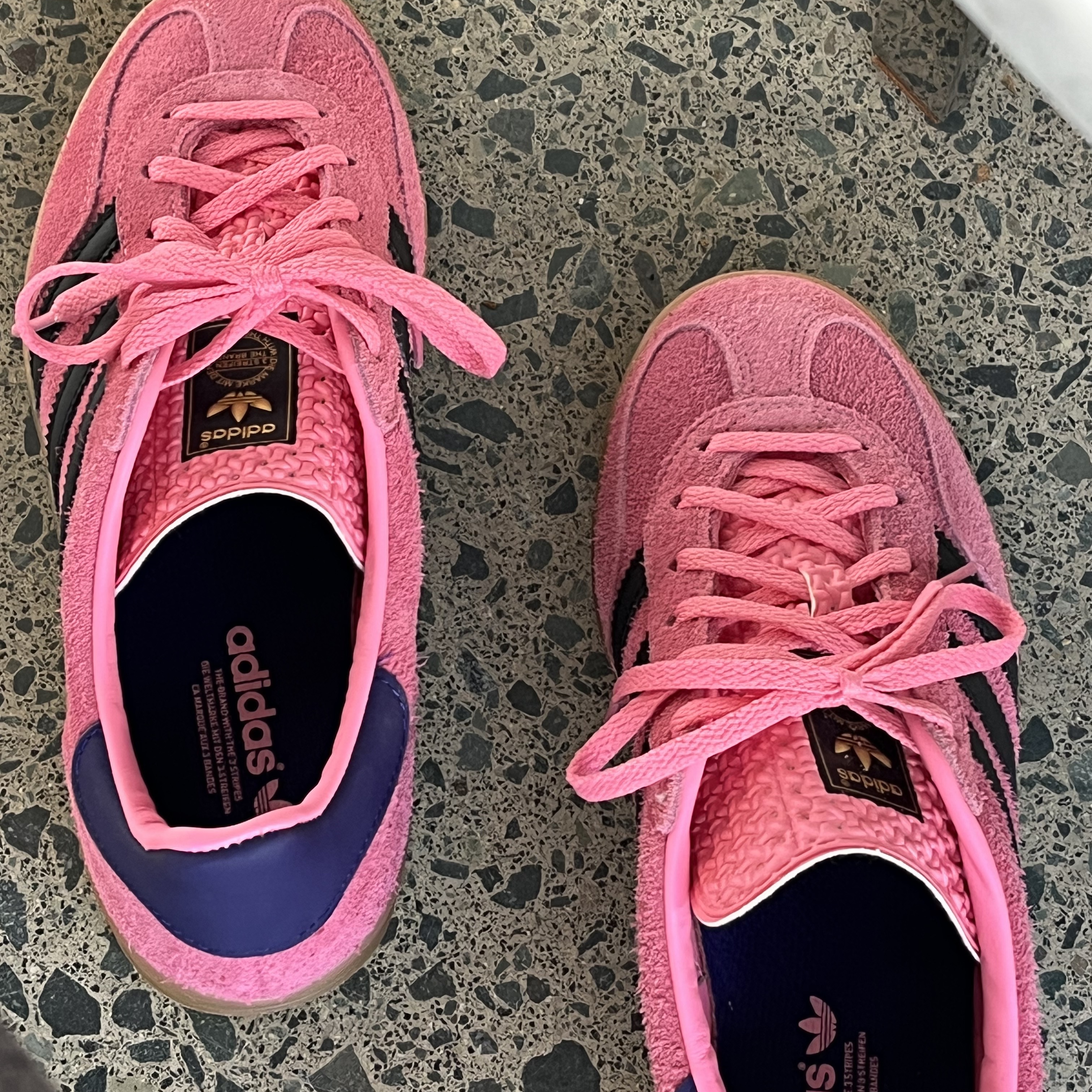 (W) Adidas Gazelle Indoor Bliss Pink 착용 스타일 - 2