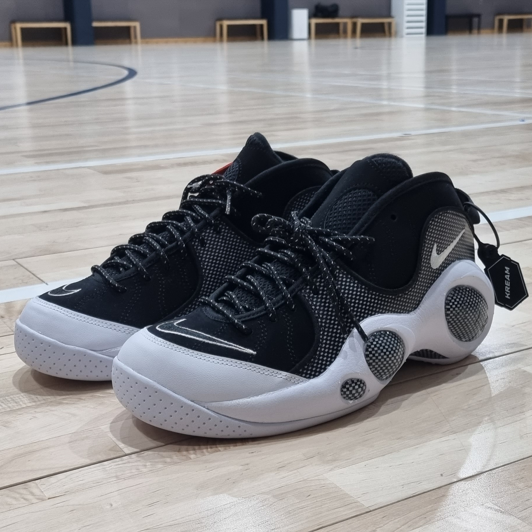 Nike Air Zoom Flight 95 Black Metallic 2022 착용 스타일