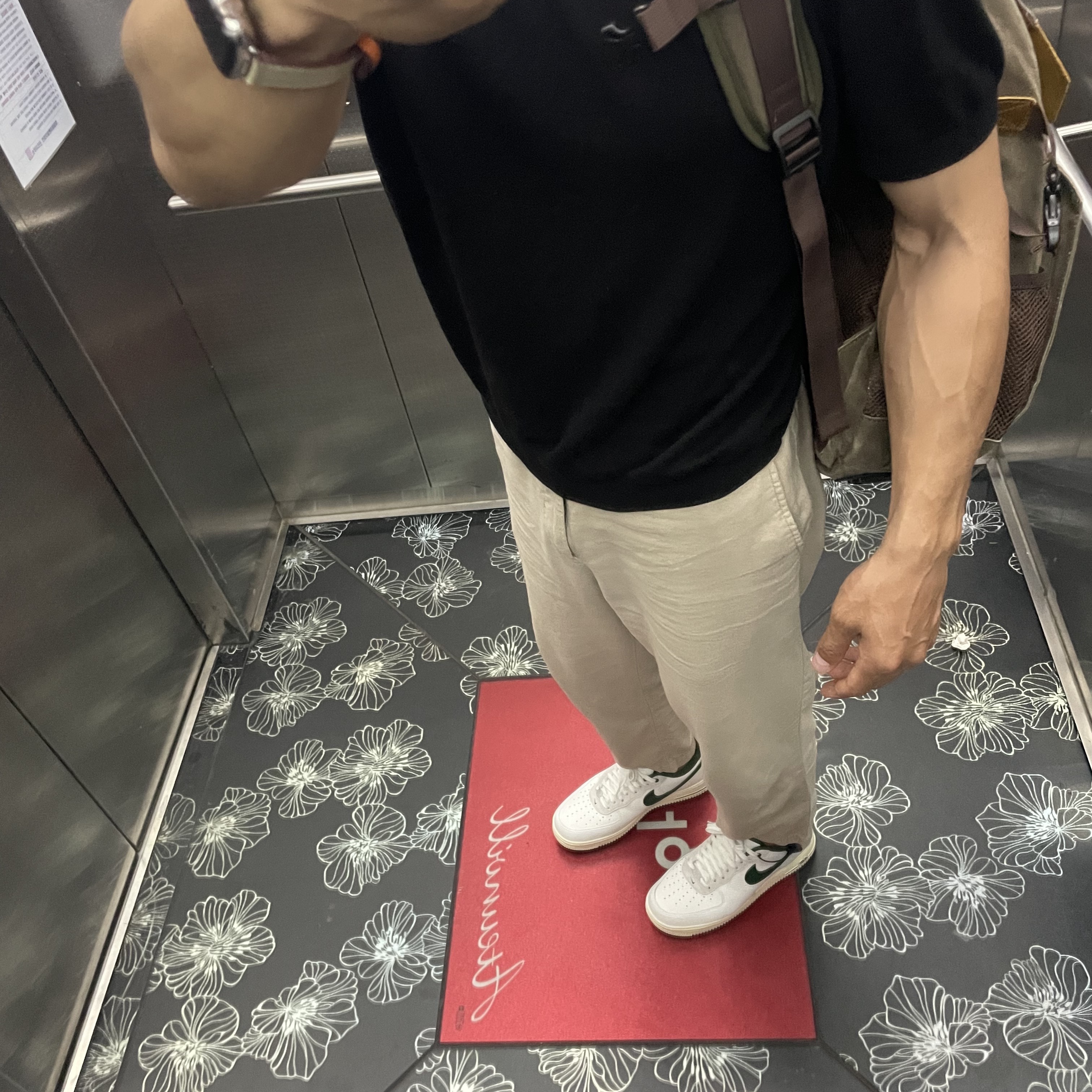 (W) Nike Air Force 1 '07 LX Summit White Gorge Green 착용 스타일 - 1