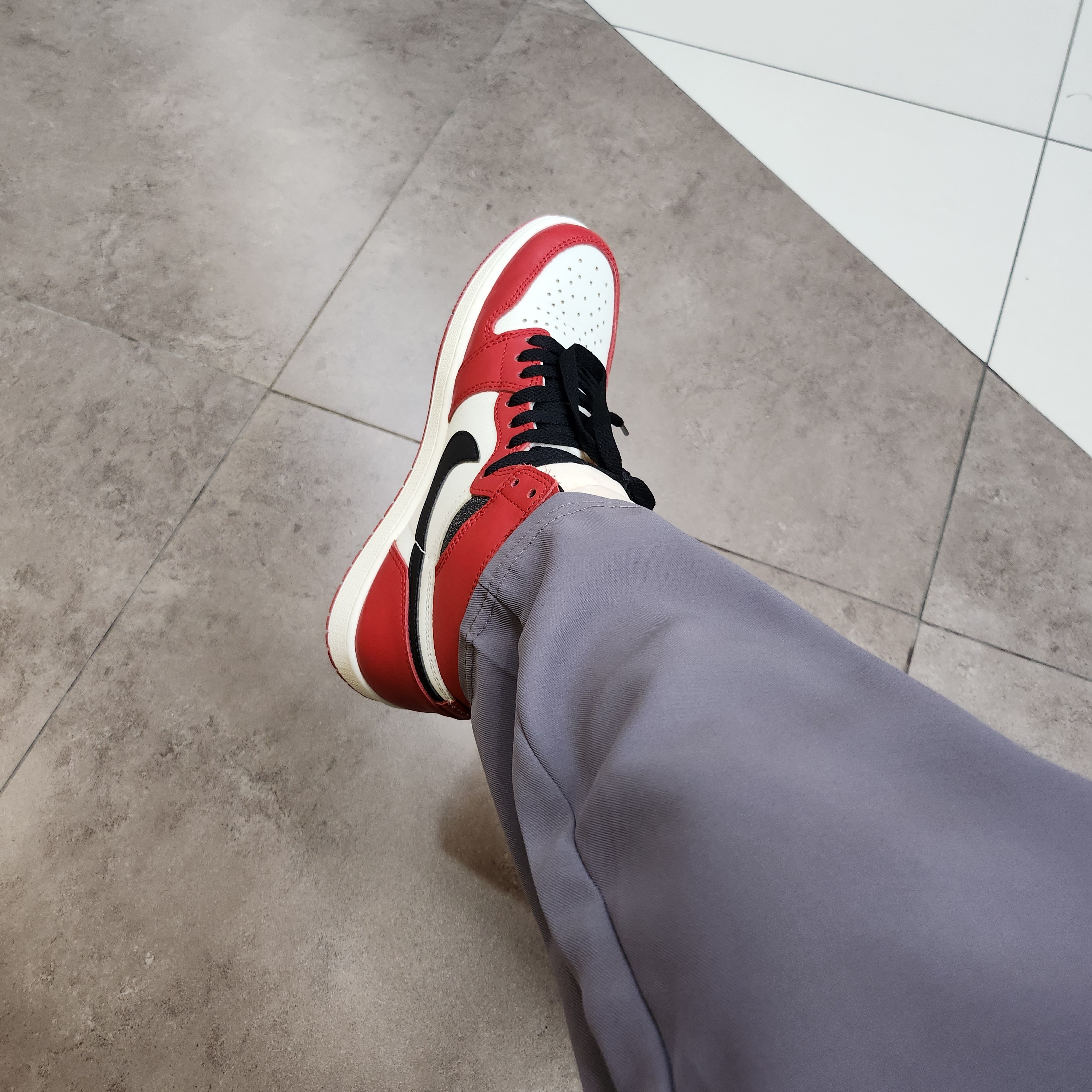 Jordan 1 Retro High OG Chicago 2022 착용 스타일 - 2