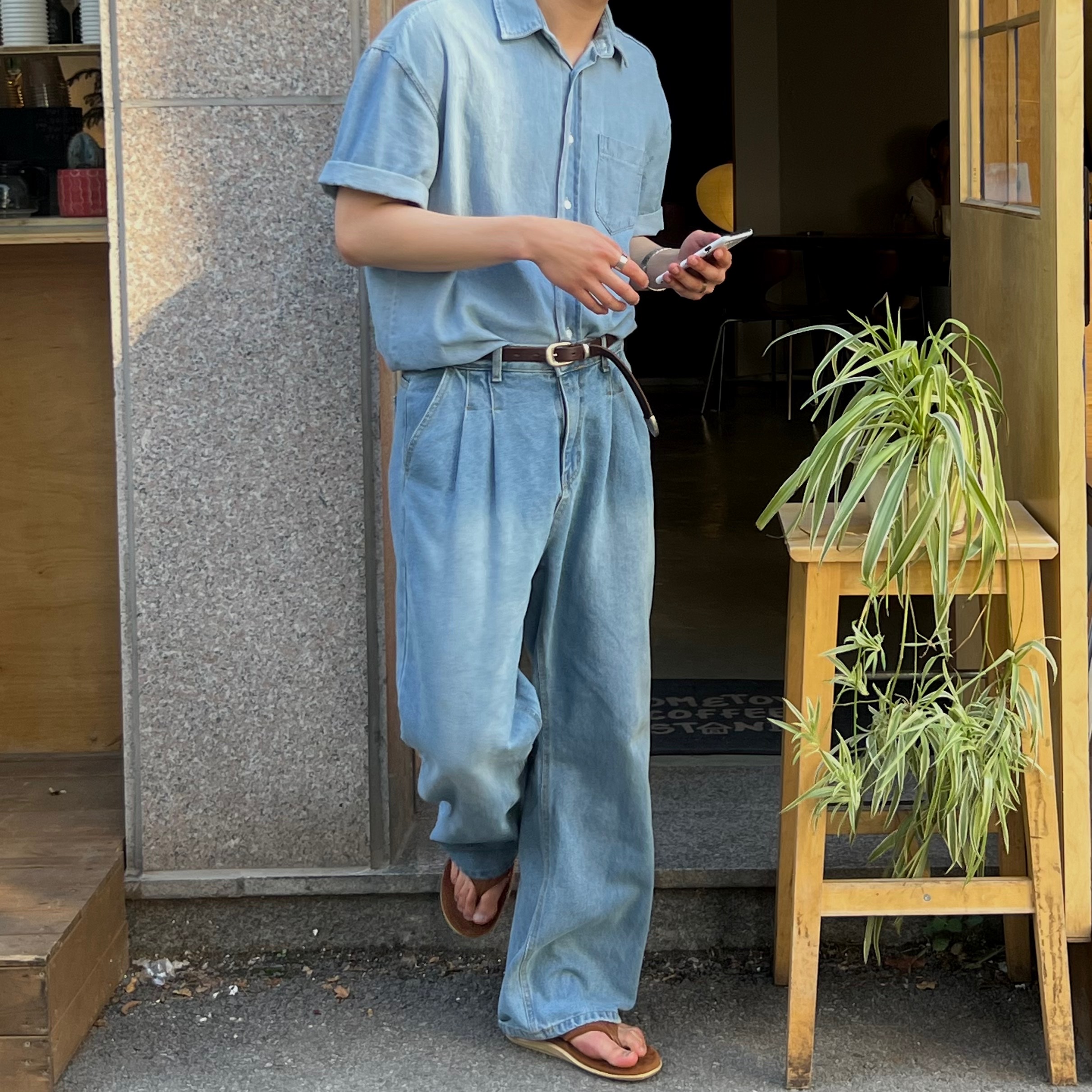 Island Slipper Classic Suede Peanuts Suede, Casio A-159WA-N1 착용 스타일 - 4