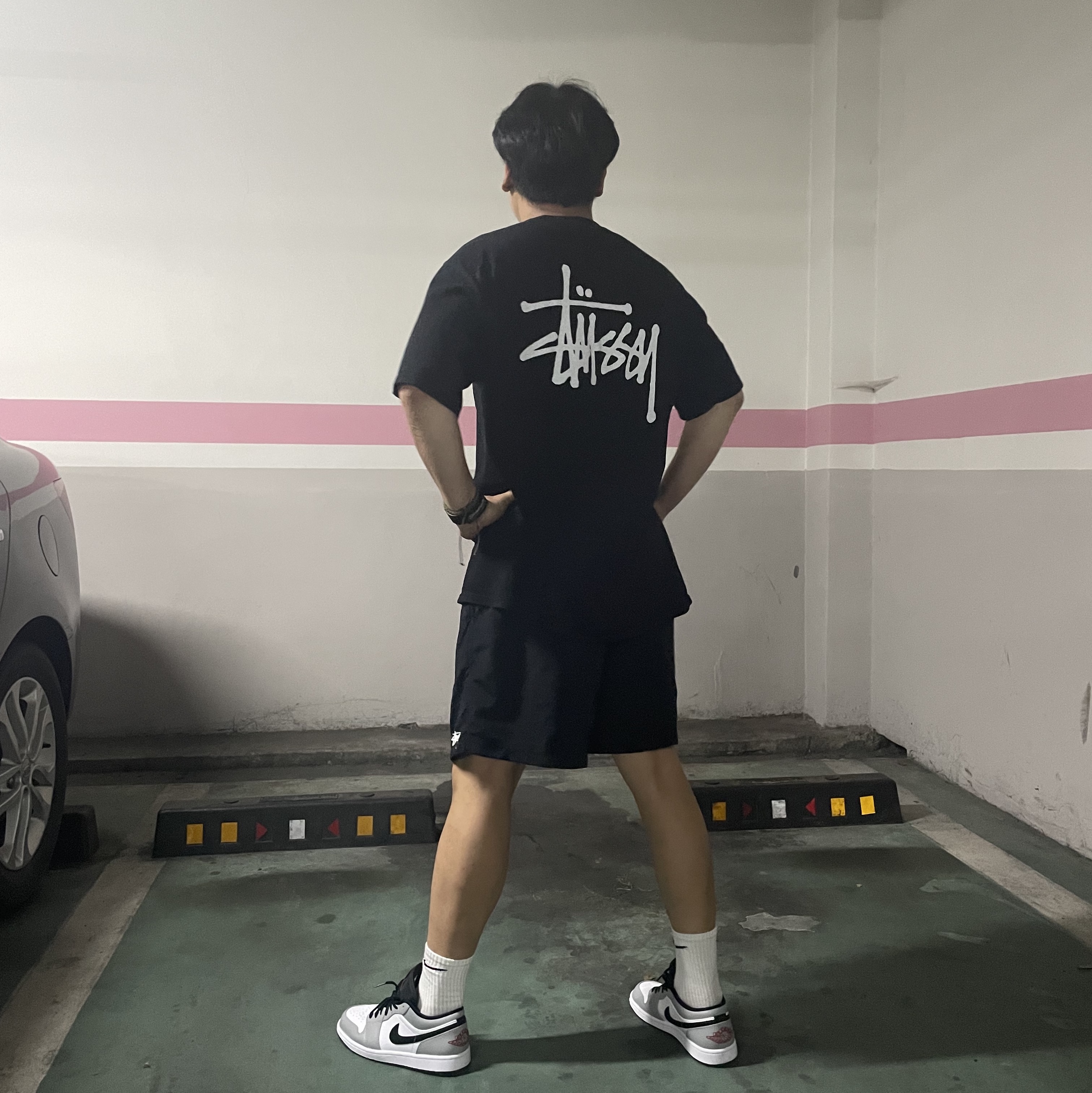 Stussy Basic Stussy T-Shirt Black 2023, Stussy Stock Water Shorts Black 착용 스타일