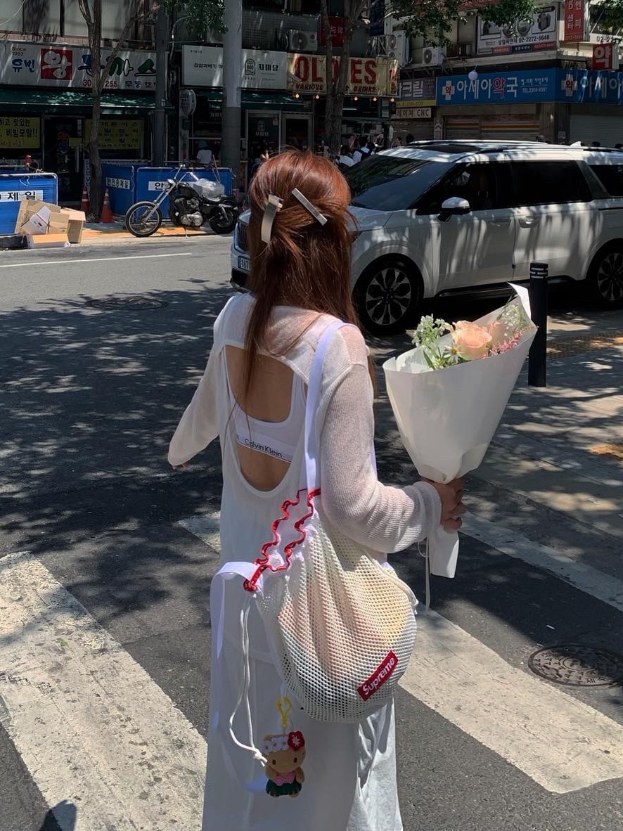 Sentiments No.291 Hair Pin 2 Set Silver, Supreme Mesh Small Backpack White - 23SS 착용 스타일 - 1