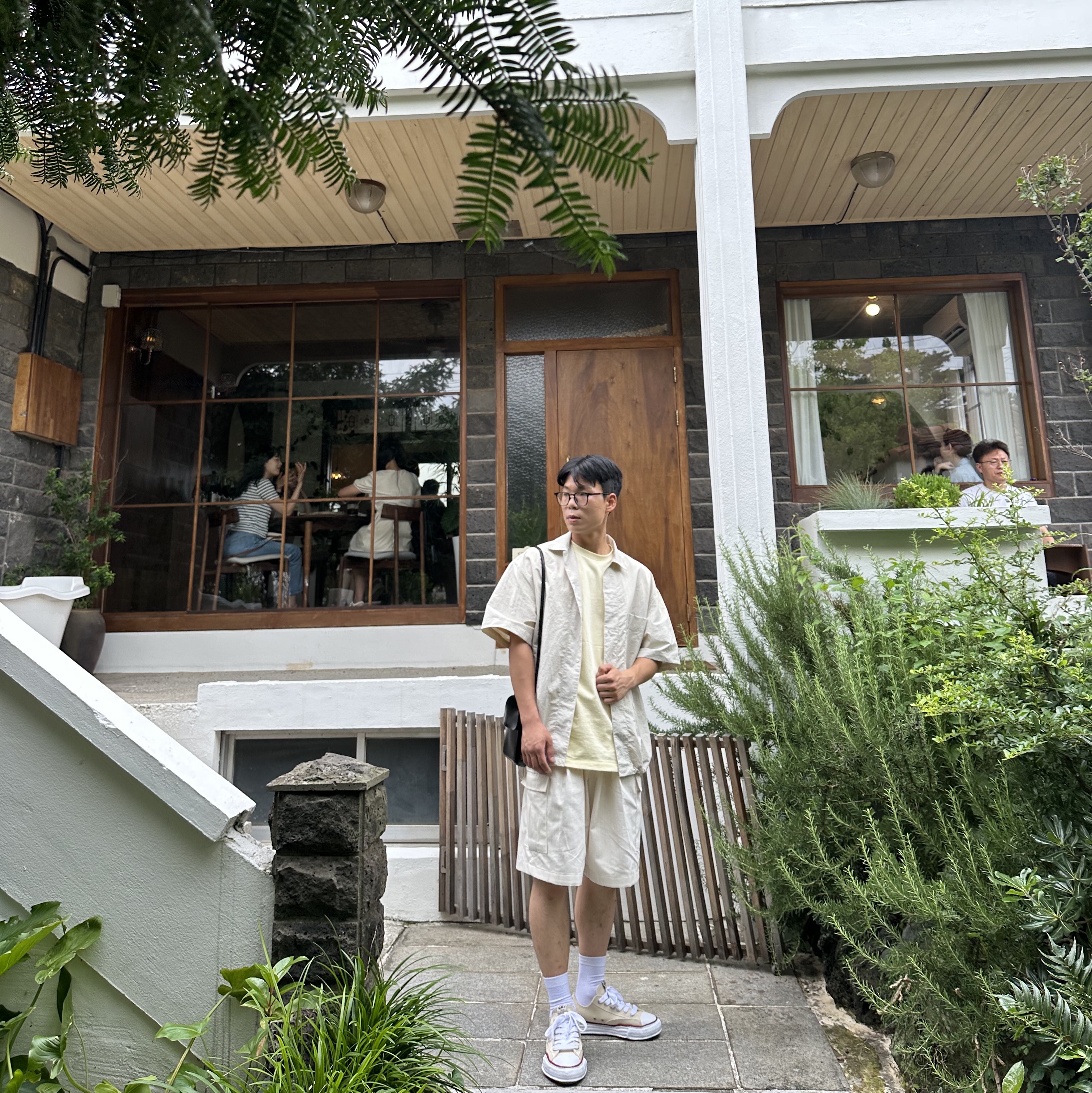 Maison Mihara Yasuhiro Peterson OG Sole Canvas Low-top Sneakers Natural 착용 스타일
