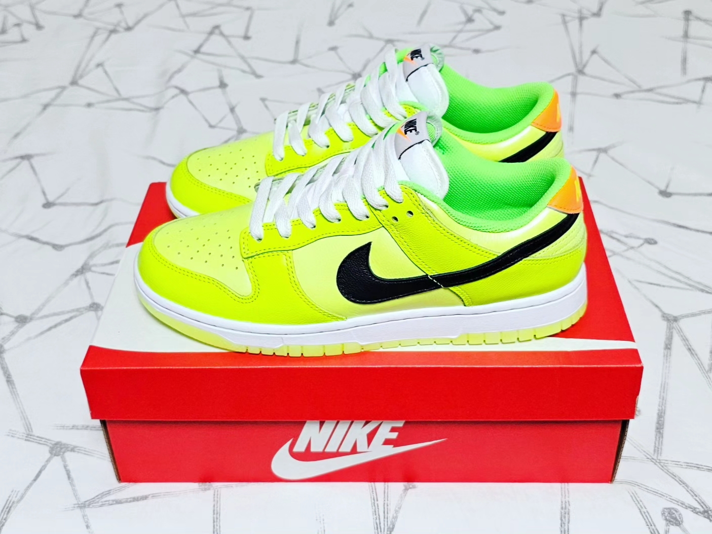 Nike Dunk Low Volt 착용 스타일 - 2