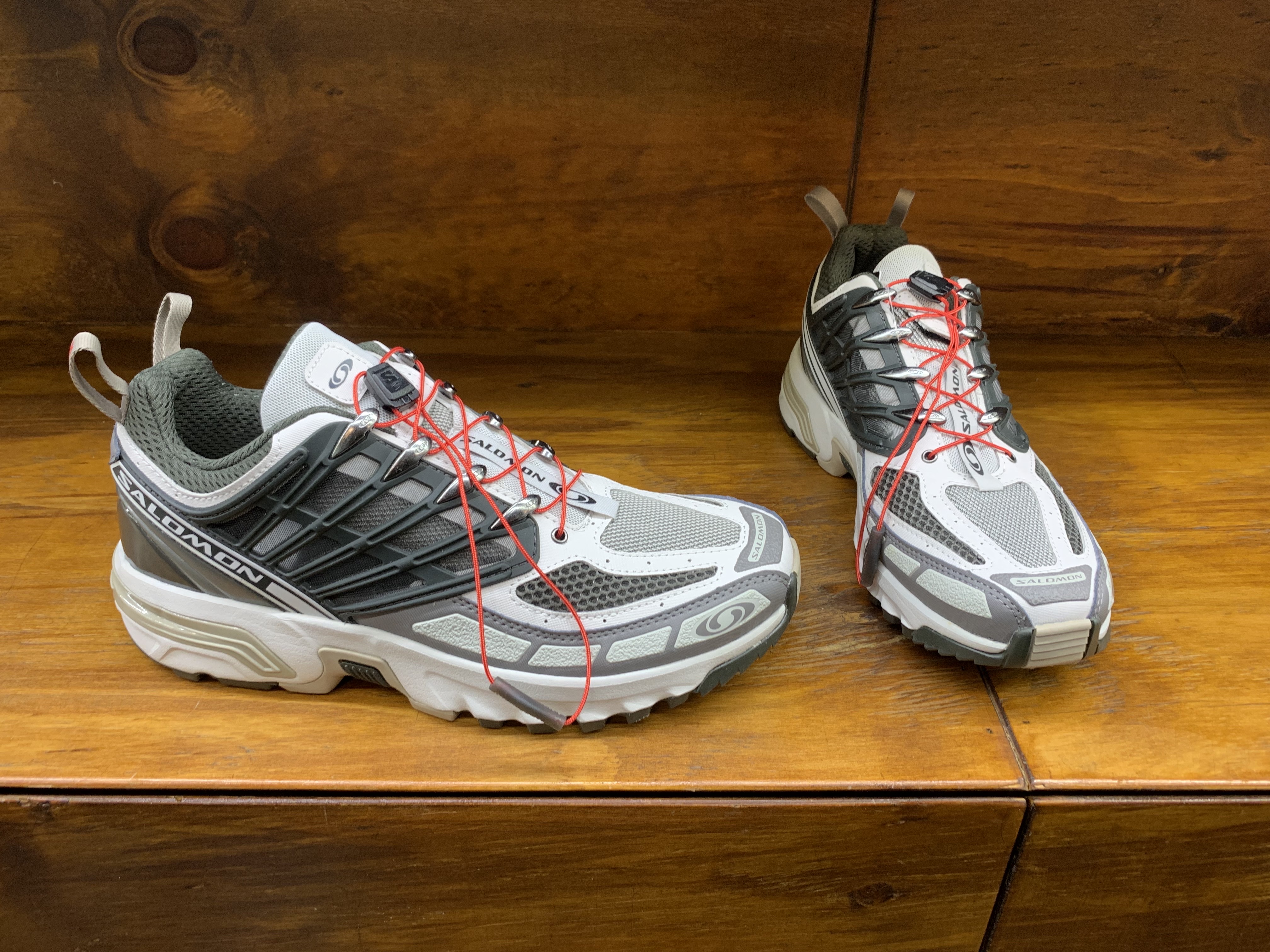 Salomon ACS Pro Beluga Vintage Khaki 착용 스타일