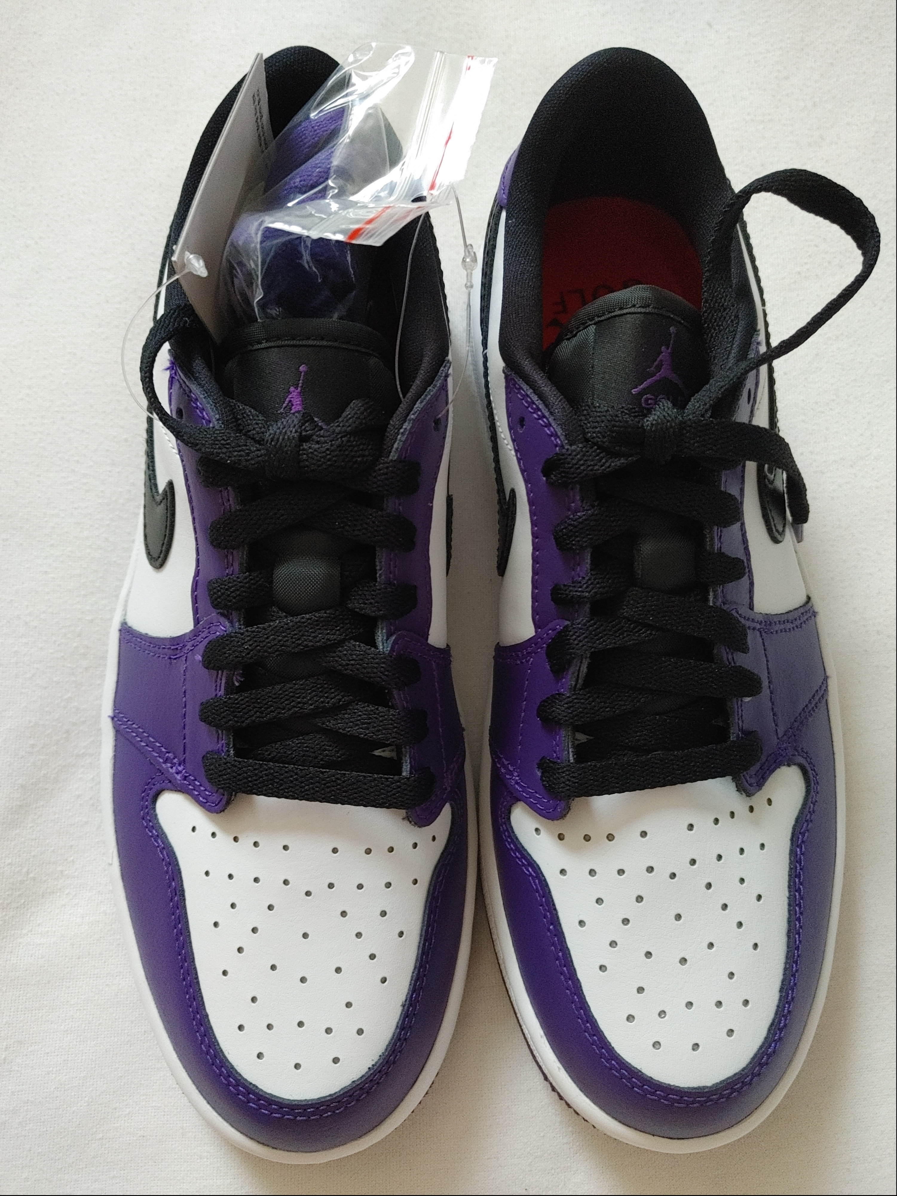 Jordan 1 Low Golf Court Purple 착용 스타일 - 1
